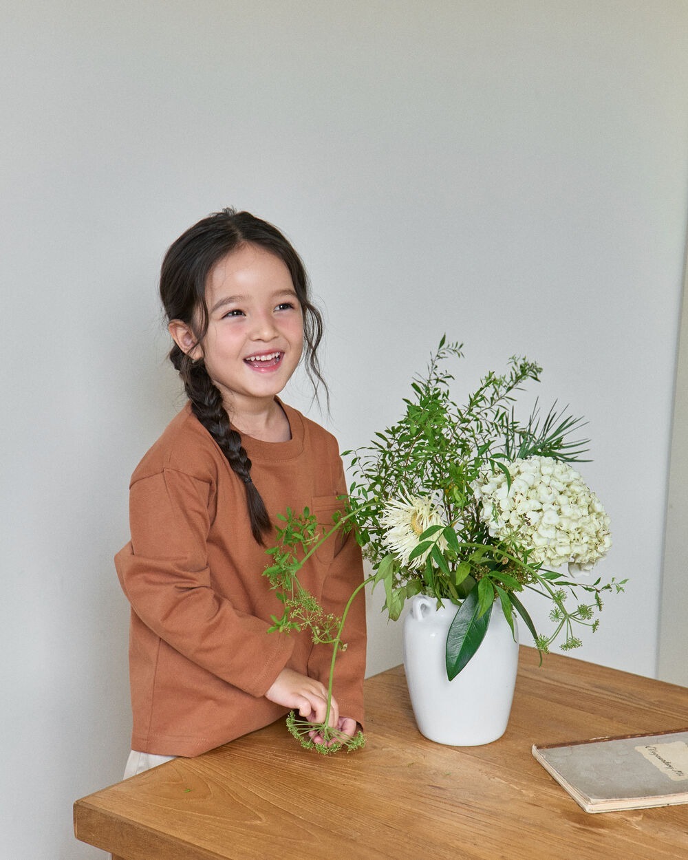 [十月第三週出貨]-薄款長袖口袋上衣｜棕色