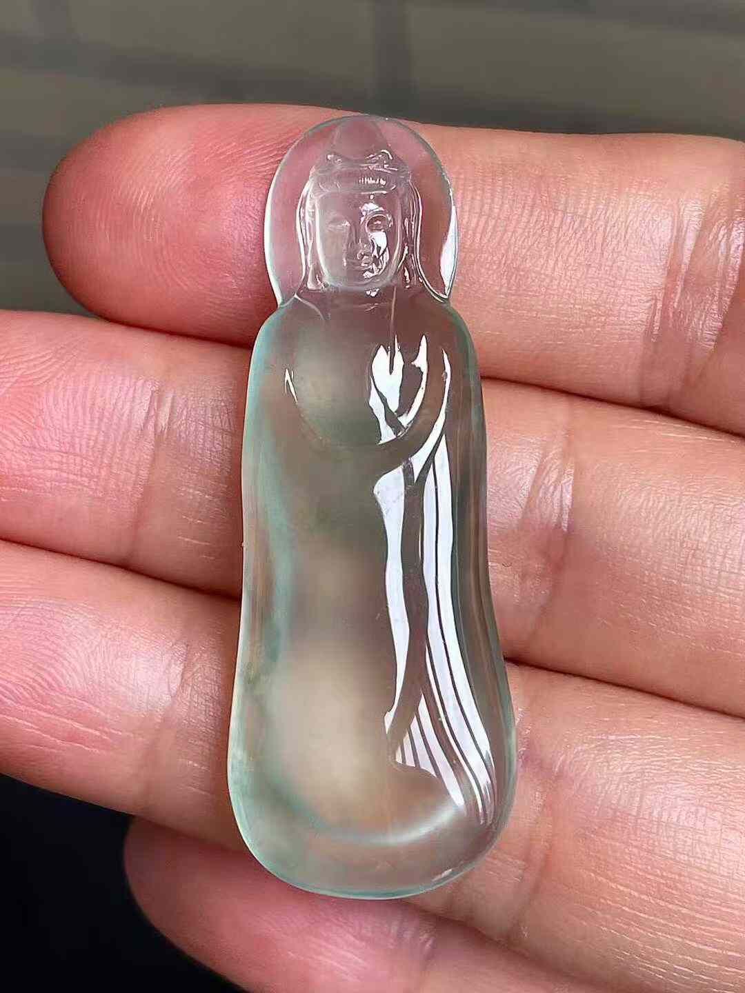 9125541 翡翠玻璃種自在觀音吊墜