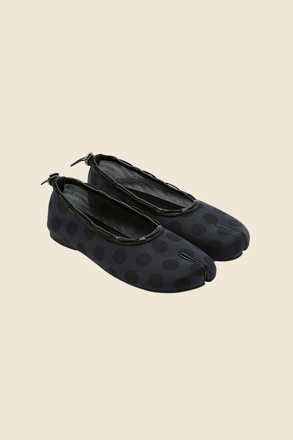 PAES - 分趾芭蕾鞋（黑點點）