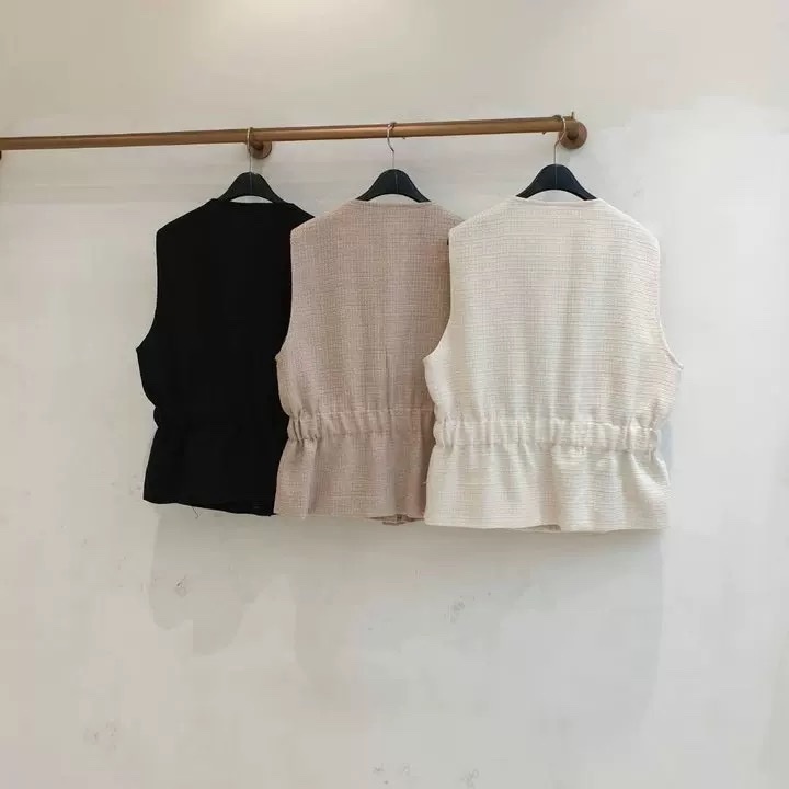 203 正韓精緻鈕扣收腰小香背心