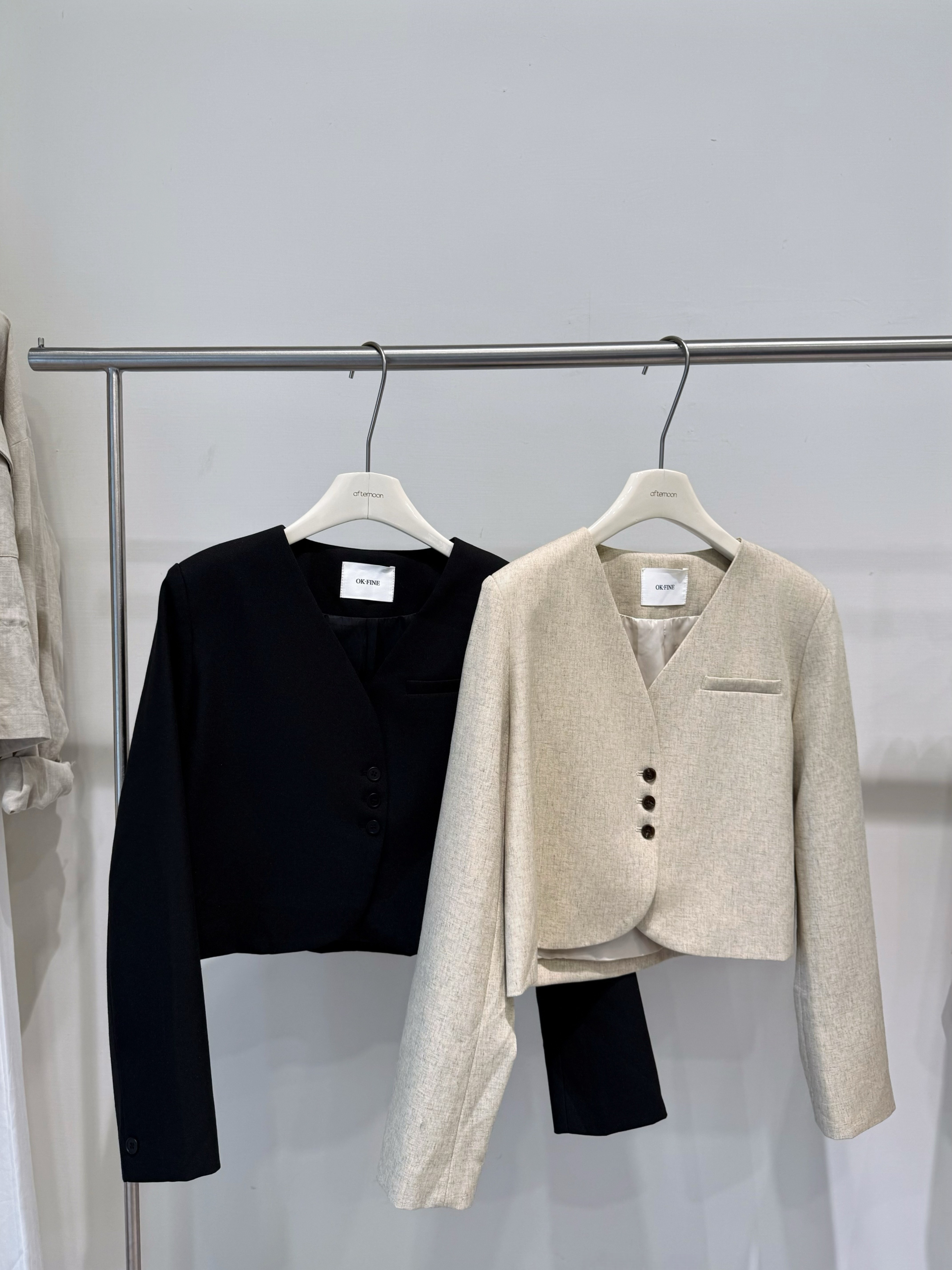 1066 V領簡約短西外