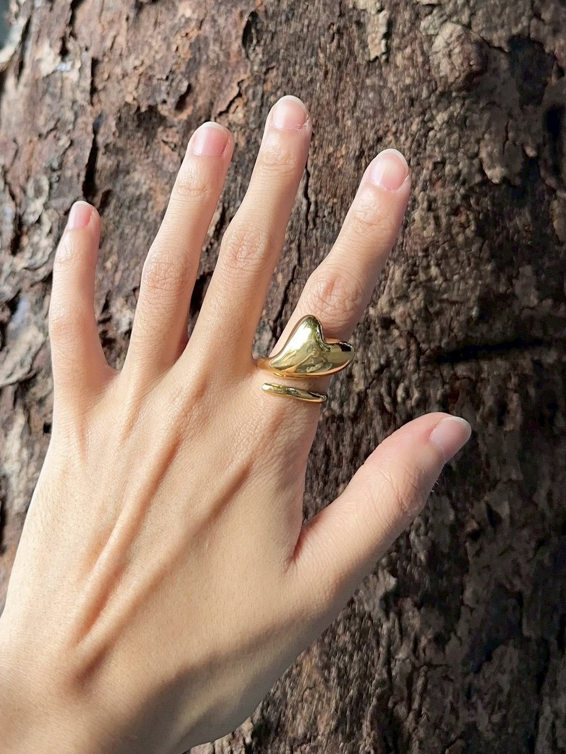 [LAUGHTER] 戒指 | 金色 | NO.319