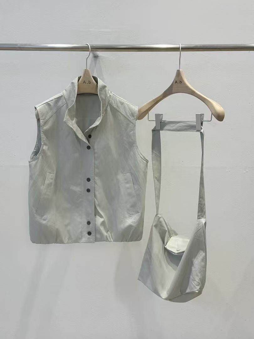 正韓皮革背心（附同色包包