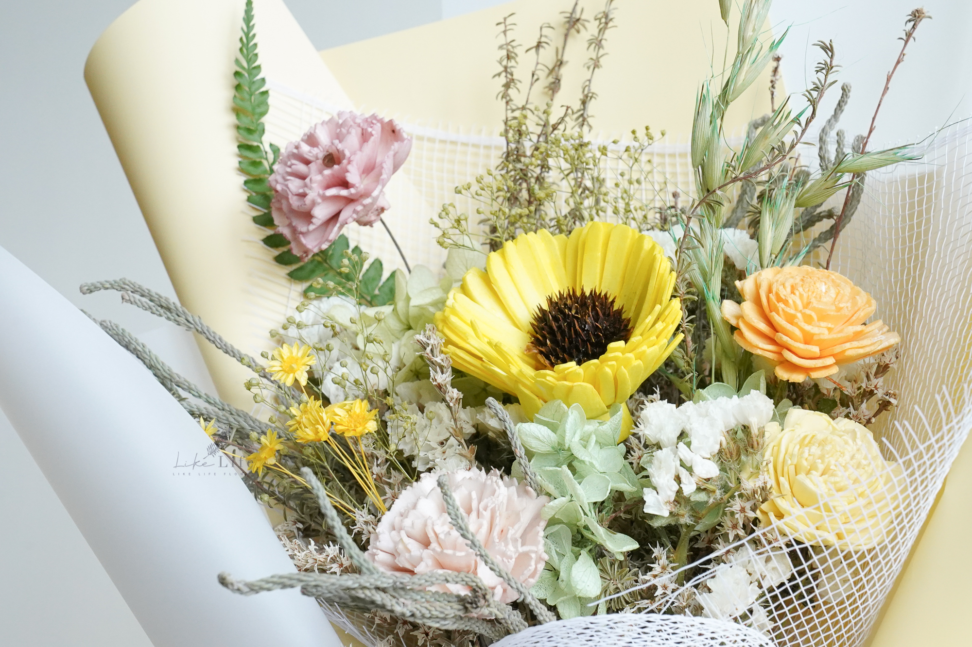 教師節花束,溫光黃特寫