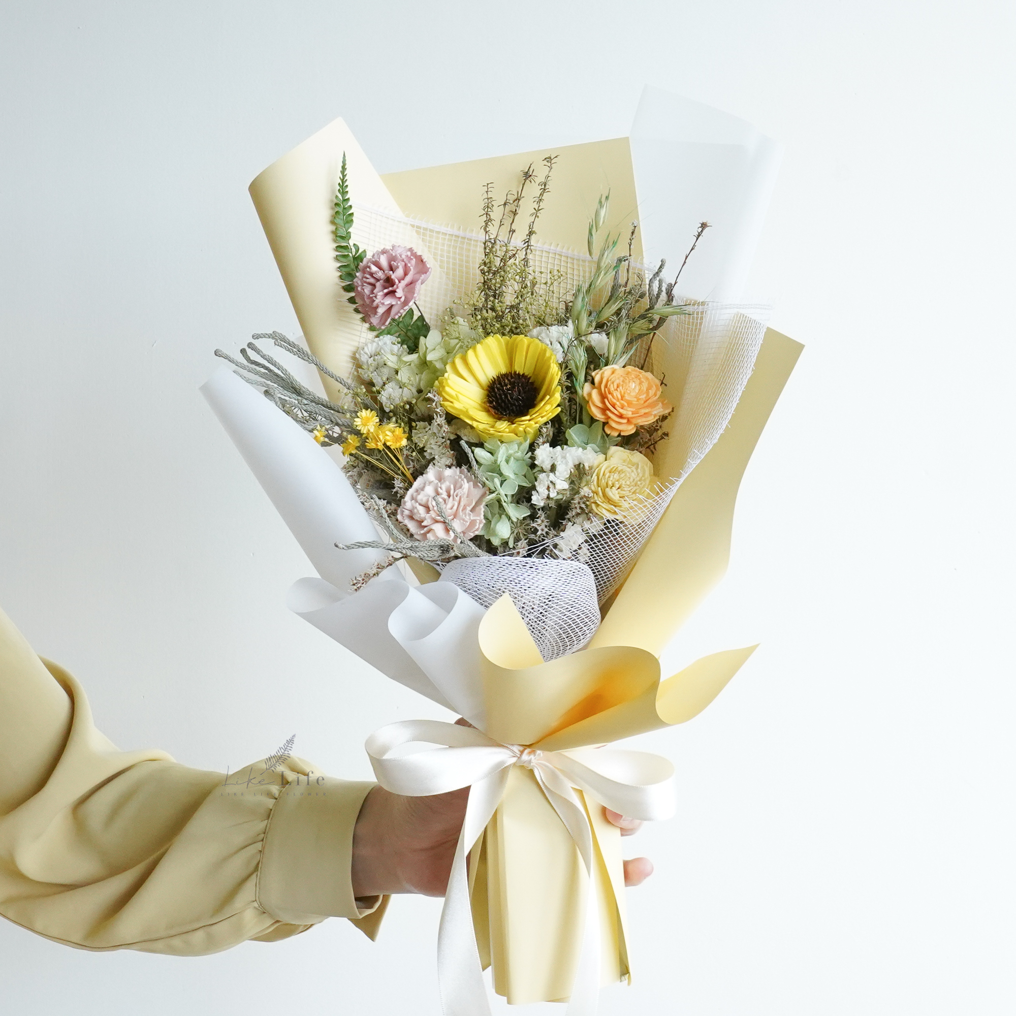 教師節花束,溫光黃特寫手拿