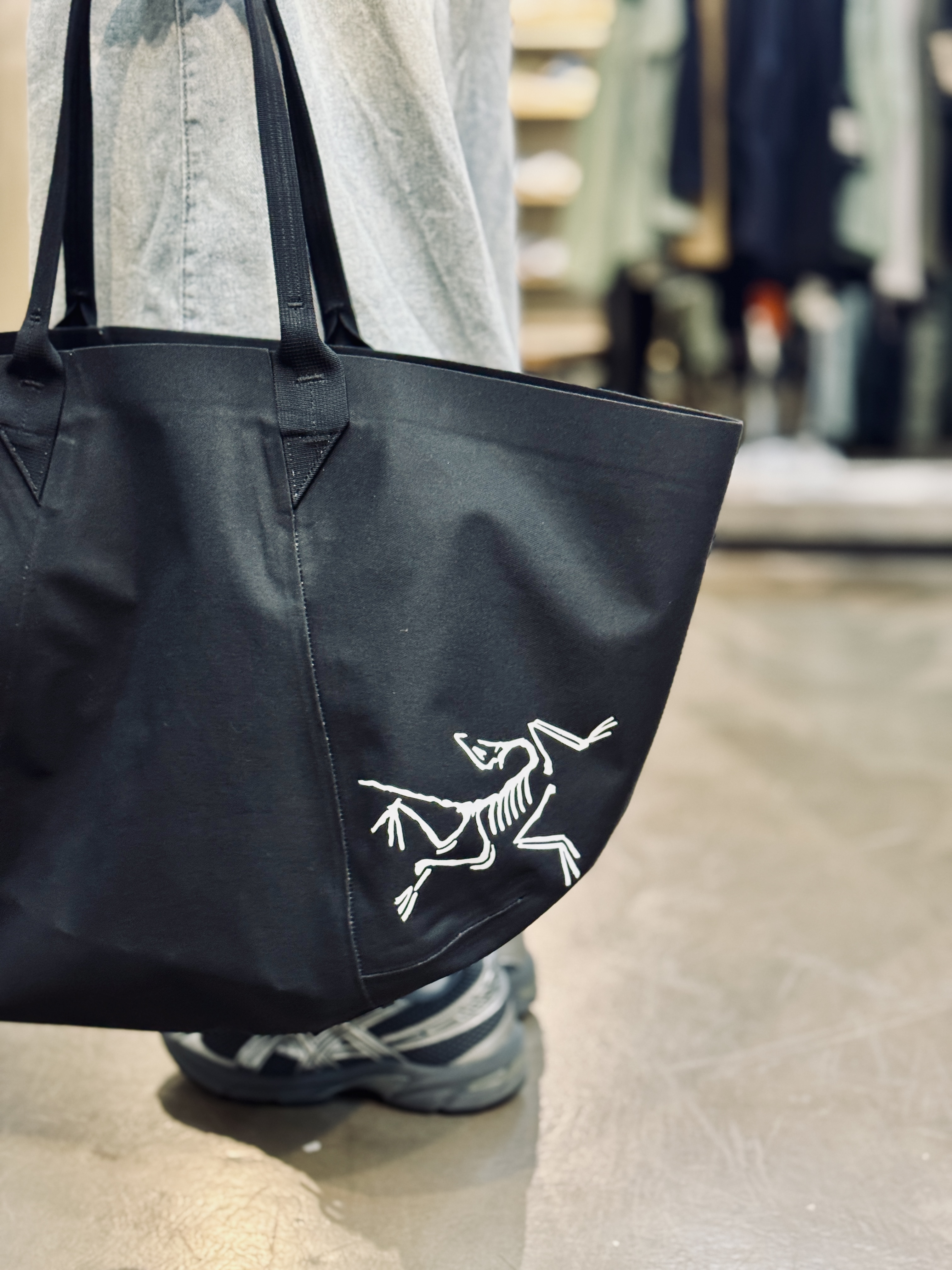 Arcteryx Carrier 45 Gear Tote Black