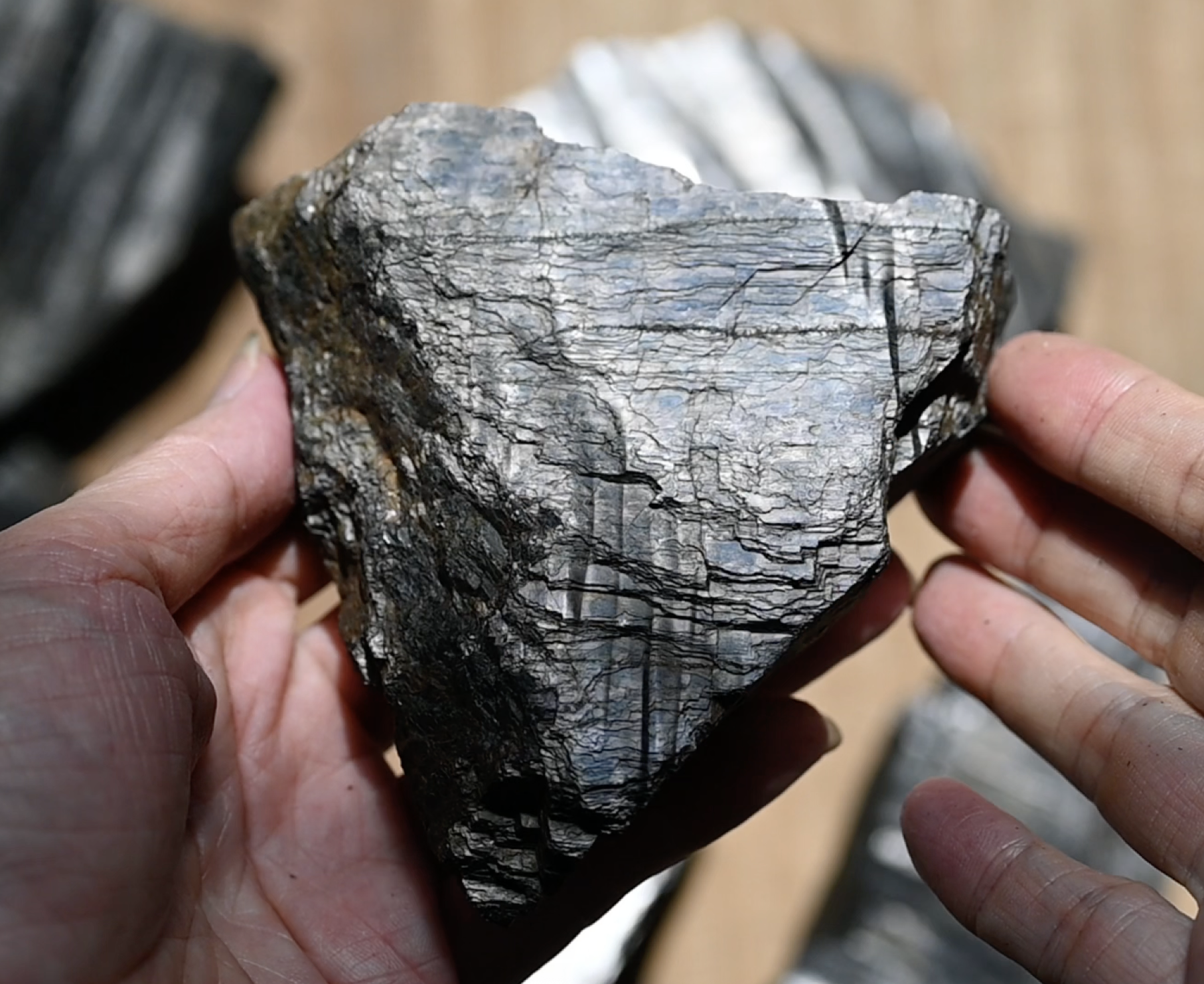 財運噴水龍珠天然石 楽天市場】財運噴水龍珠龍王様銅製(天然水晶玉付