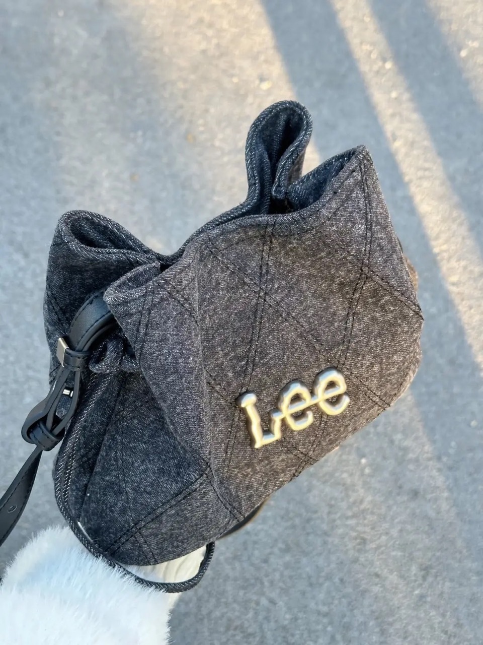 LEE 抽繩水桶包 小包 側背包 小香風 花結 牛仔 水洗丹寧 / 預購