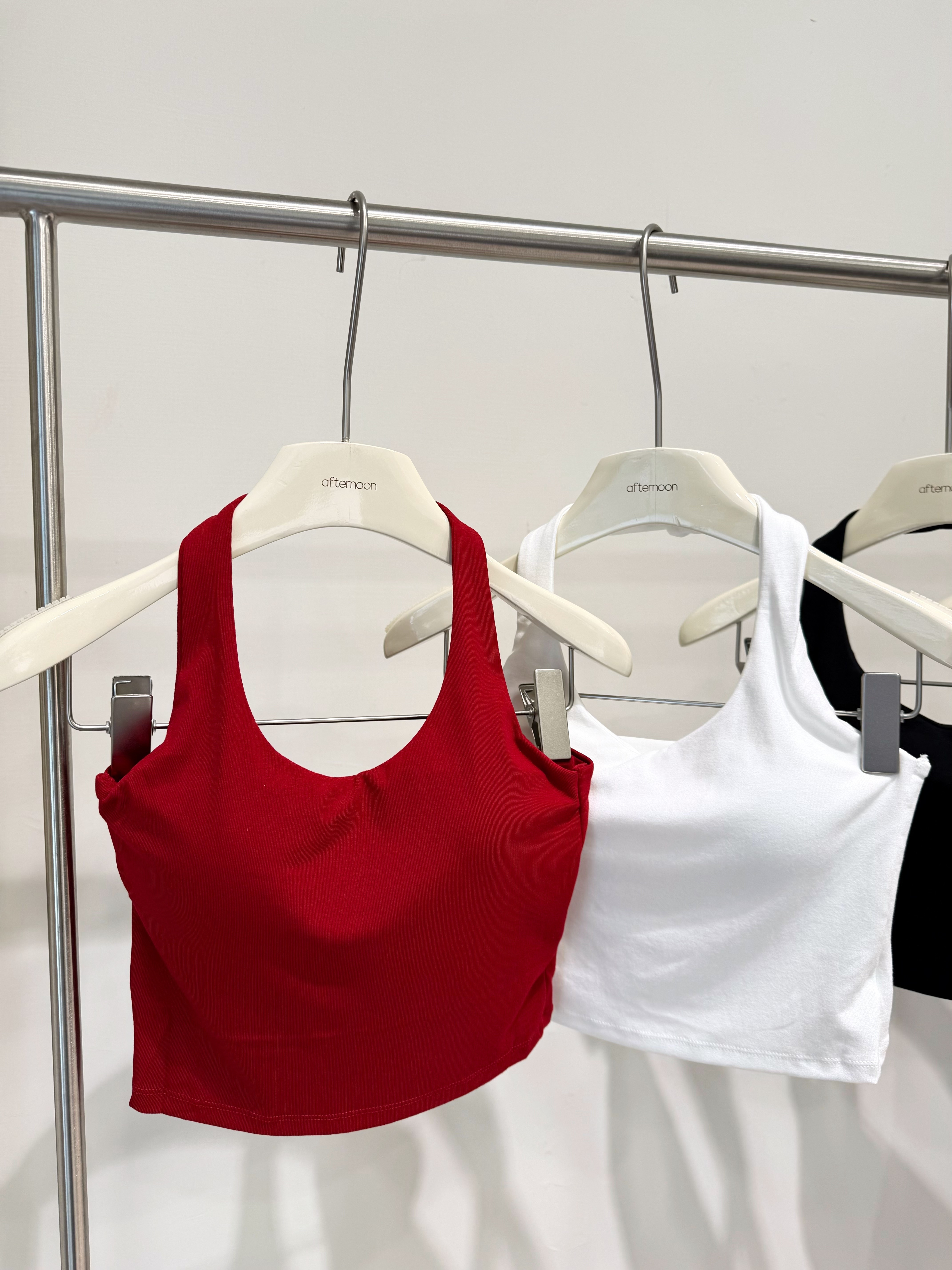 317 掛脖罩杯背心Bratop