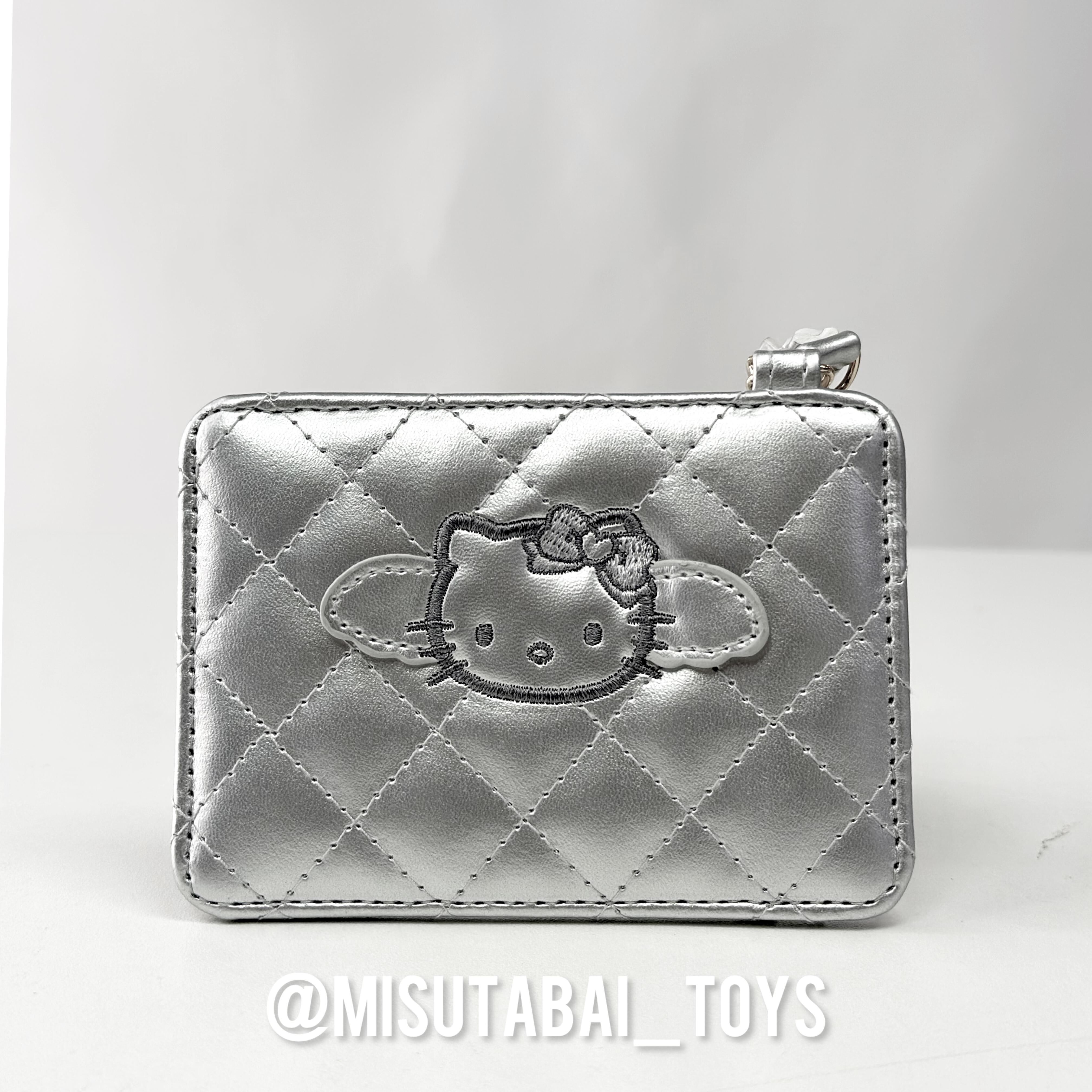 Hello Kitty Quilting Pass Case (Silver)