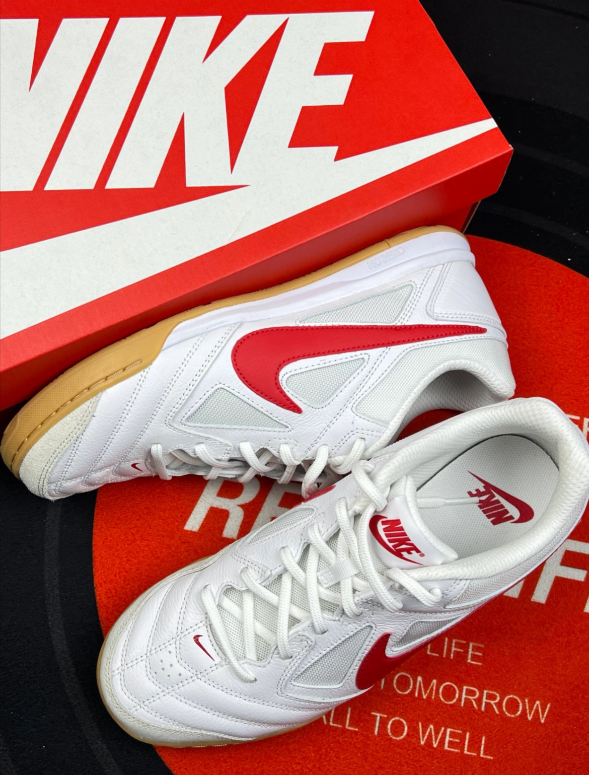 男鞋 NIKE GATO 白紅 皮革 麂皮 膠底 足球鞋 休閒鞋 運動鞋【HQ6019-102】