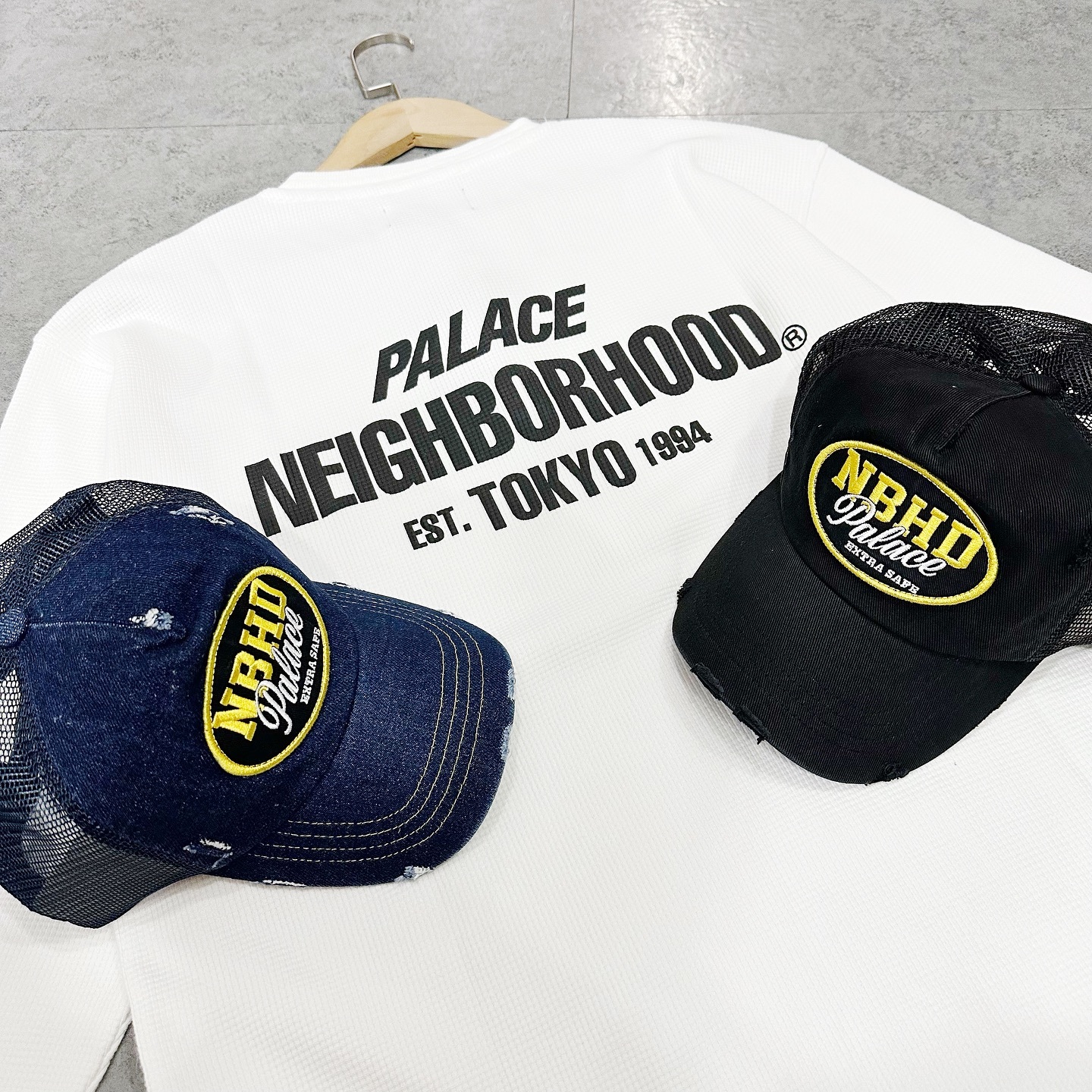 PALACE NEIGHBORHOOD MESH TRUCKER BLACK INDIGO