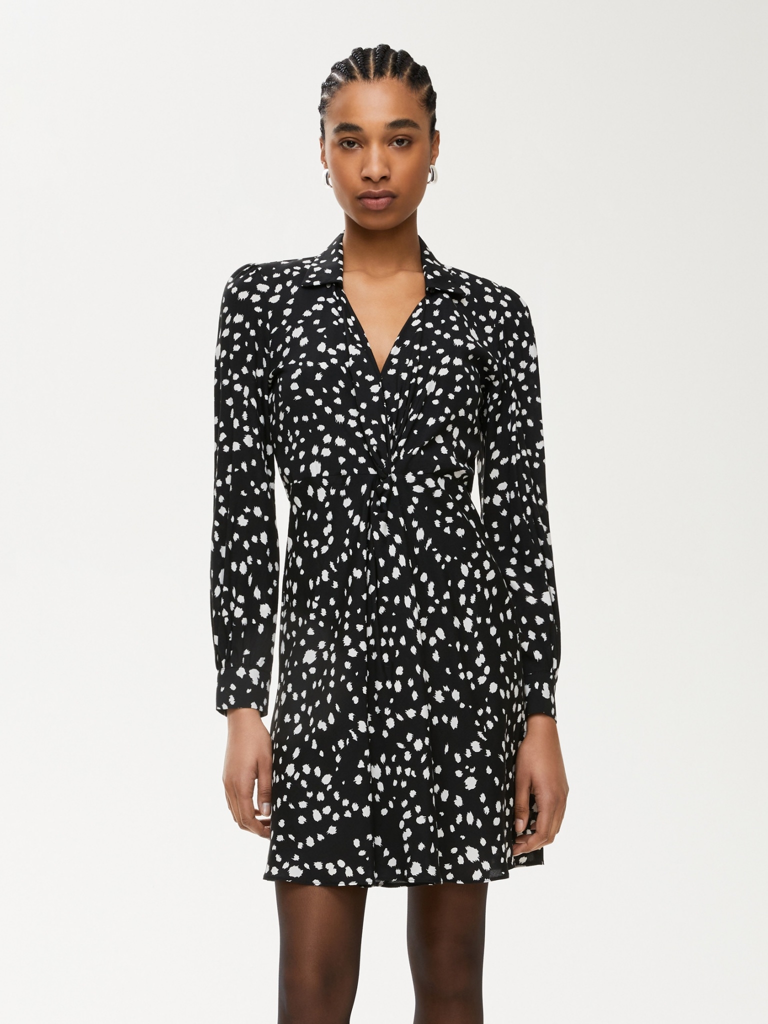 iBlues V領優雅斑點顯瘦洋裝