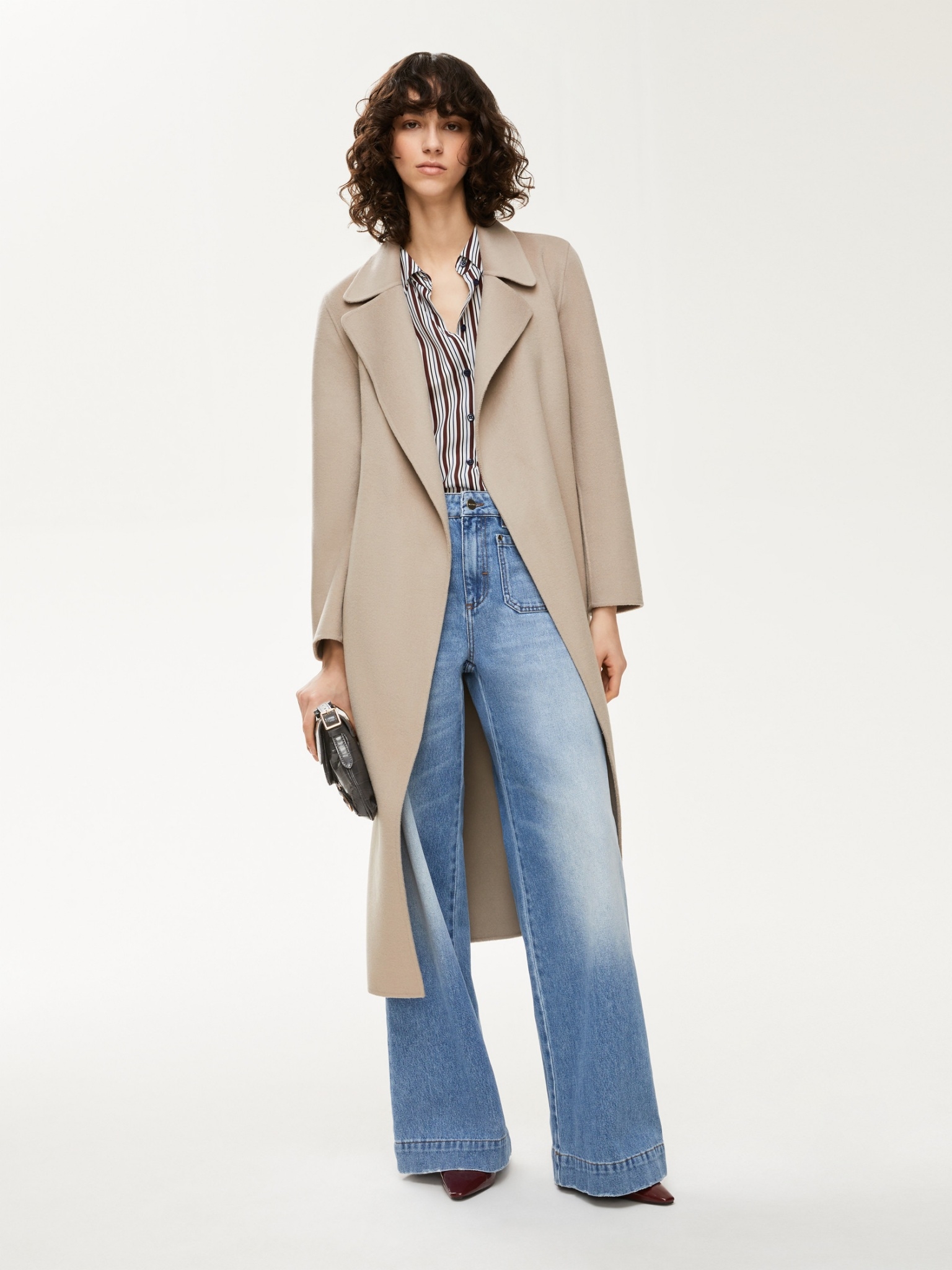 iBlues 晨霧微風羊毛綁腰長大衣