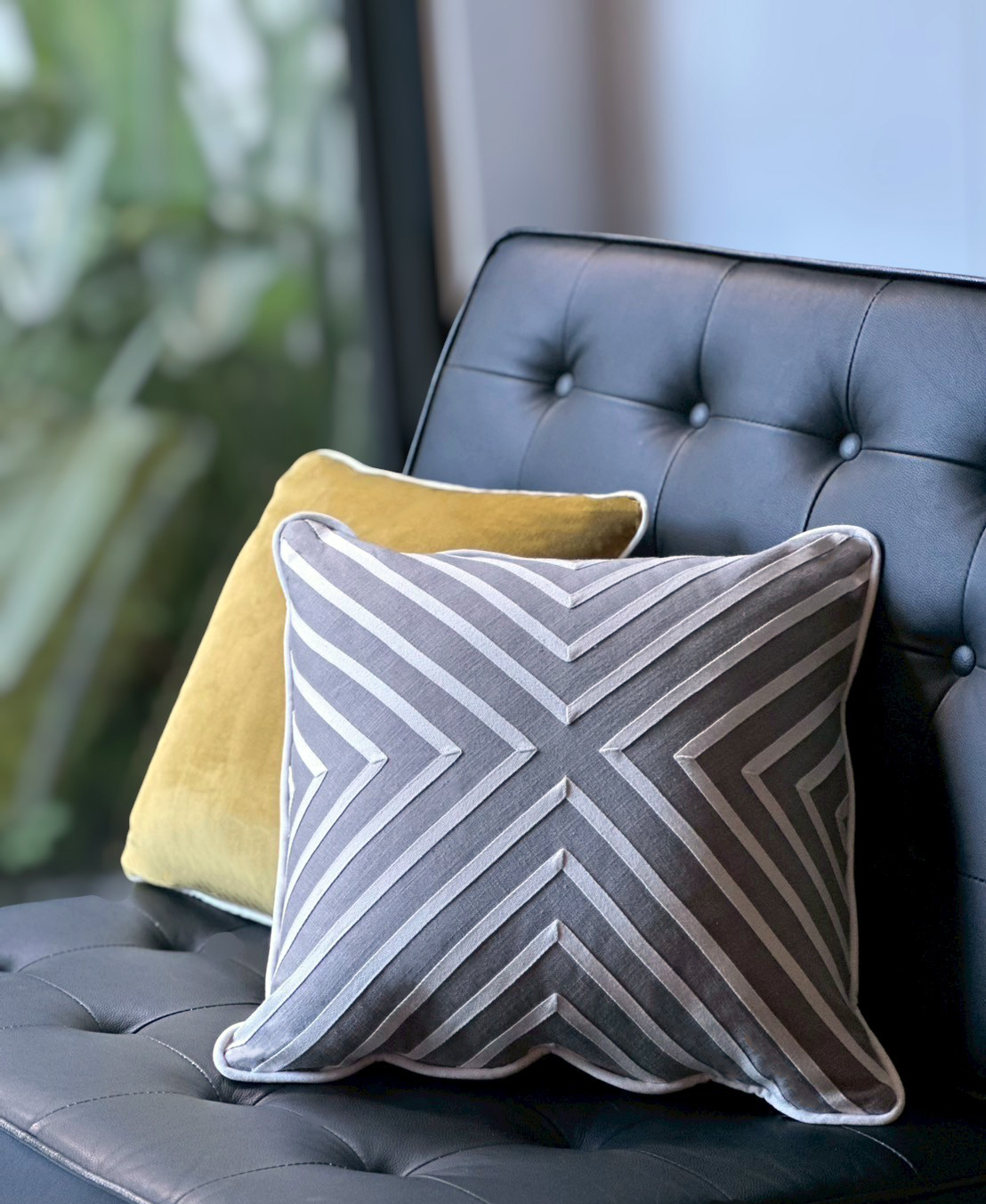 漢普頓抱枕 芥黃／灰白