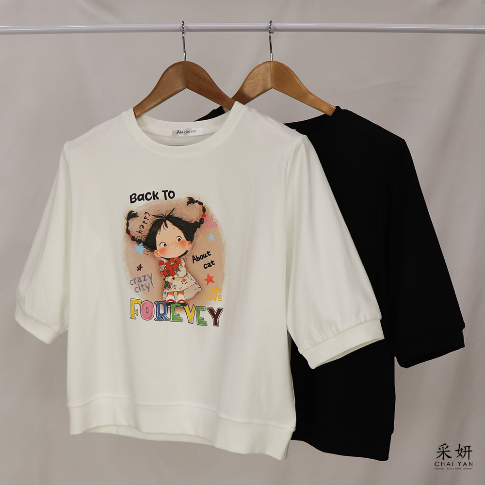 花束女孩字母印花圓領五分袖上衣