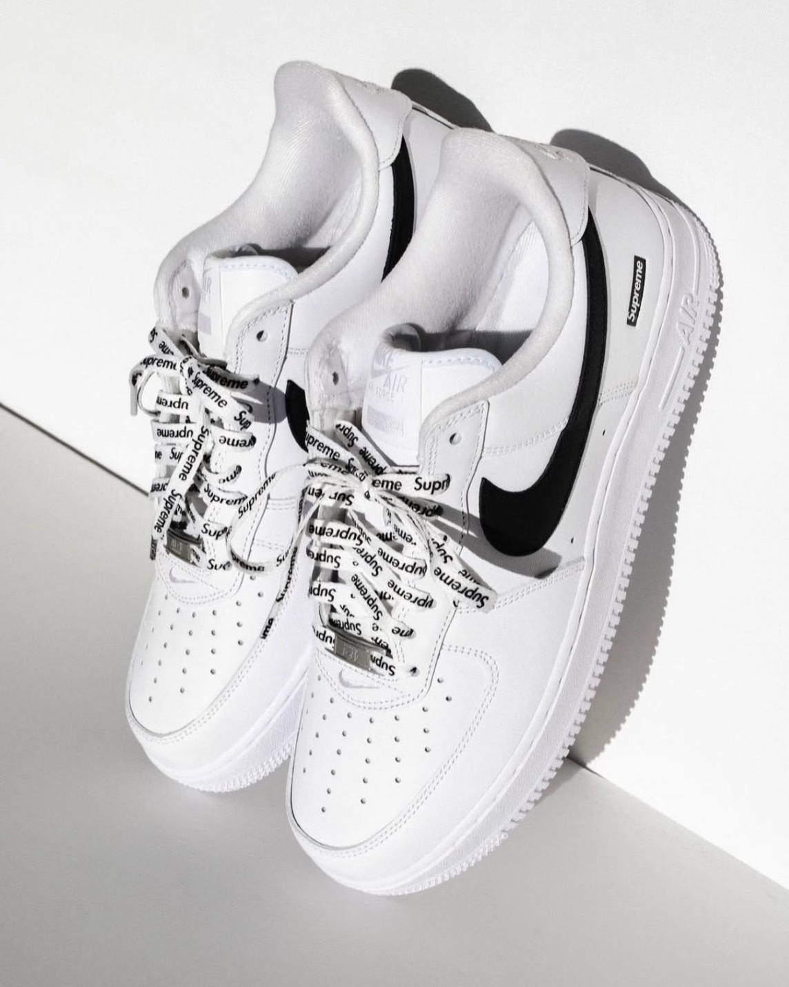 <經典聯名再現!> Supreme x Nike Air Force 1 AF1 聯名款 純白