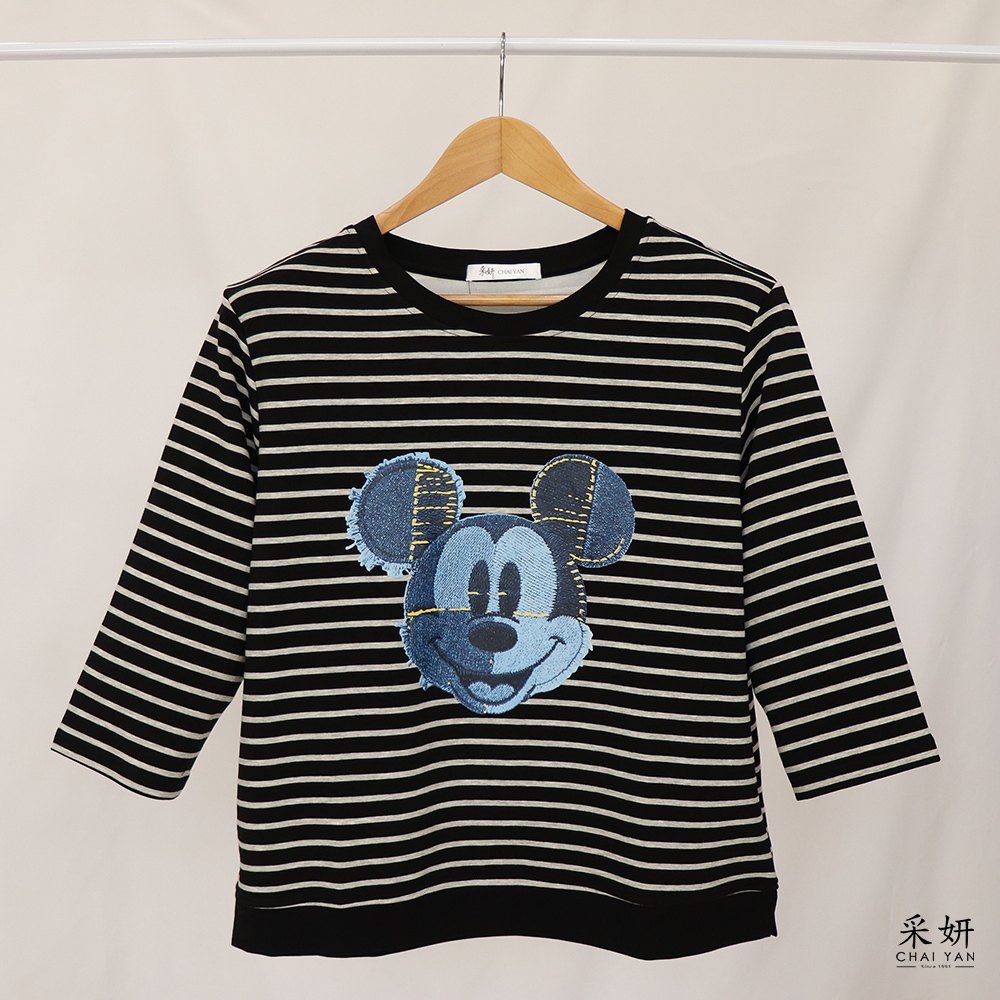橫條紋卡通大頭印花圓領七分袖上衣