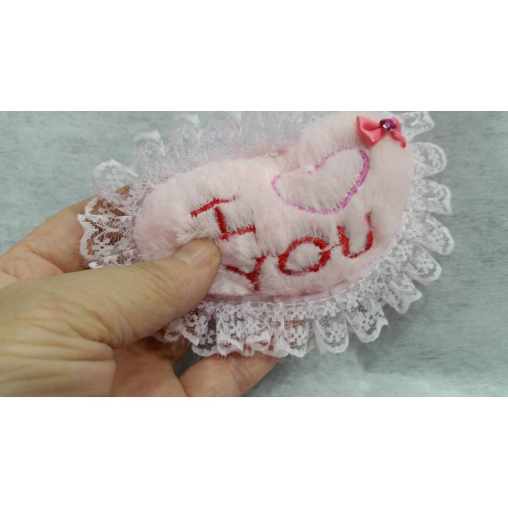 【台灣現貨速發】熱銷手鍊//鑰匙圈配件批--毛布愛心珍珠鍊花飾掛飾25元