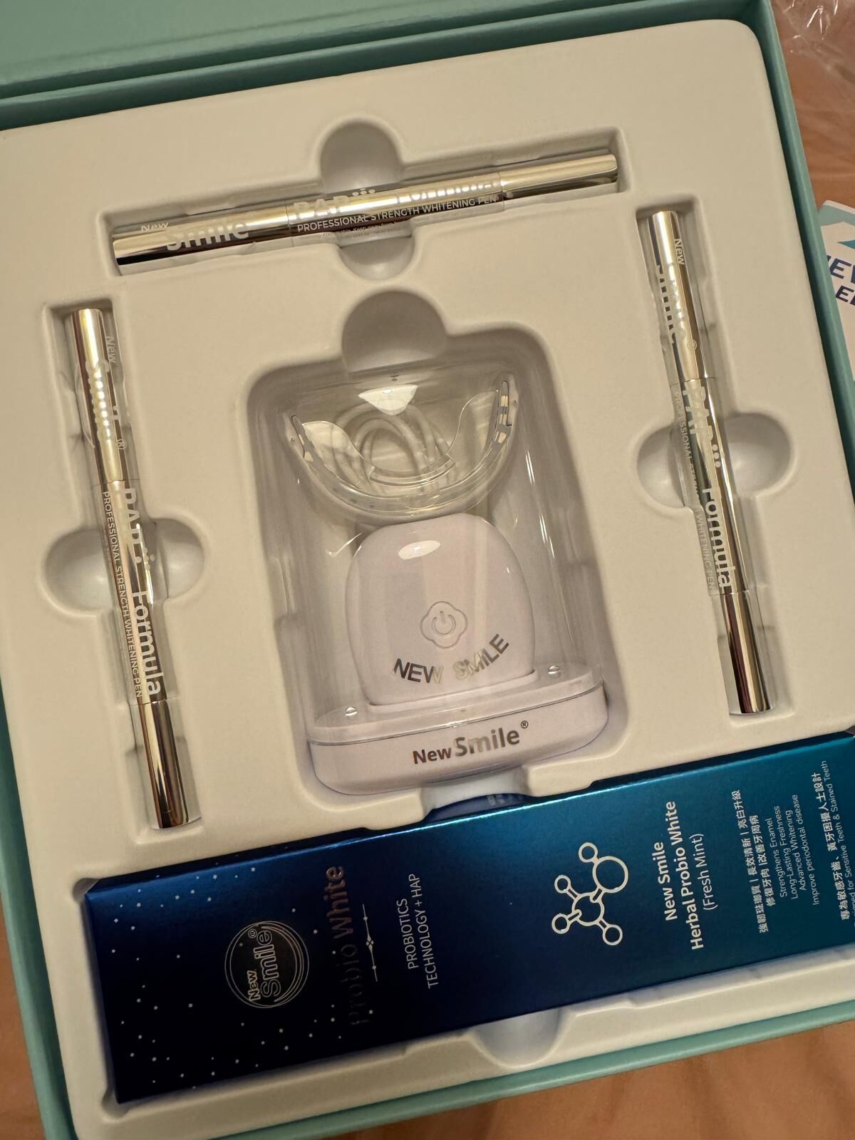 New Smile LED 增量版納米護牙美白組合 (公價產品 不參與任何優惠)