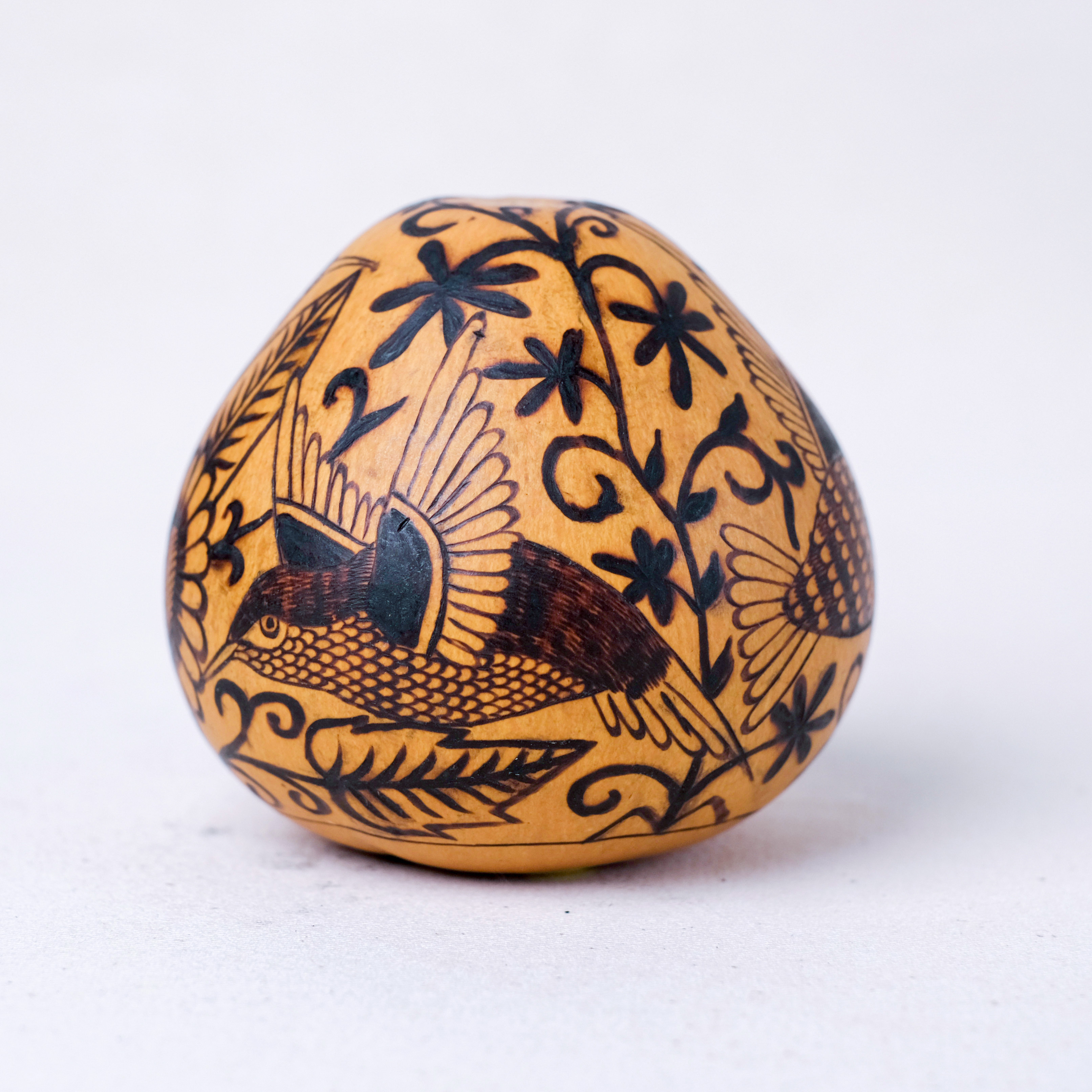萬卡約葫蘆雕刻｜蜂鳥與花 09｜秘魯