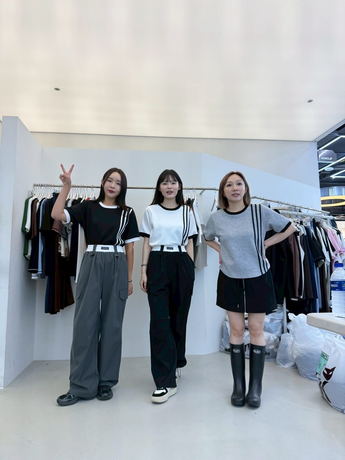 NC5012 運動風拼色邊棉Tee