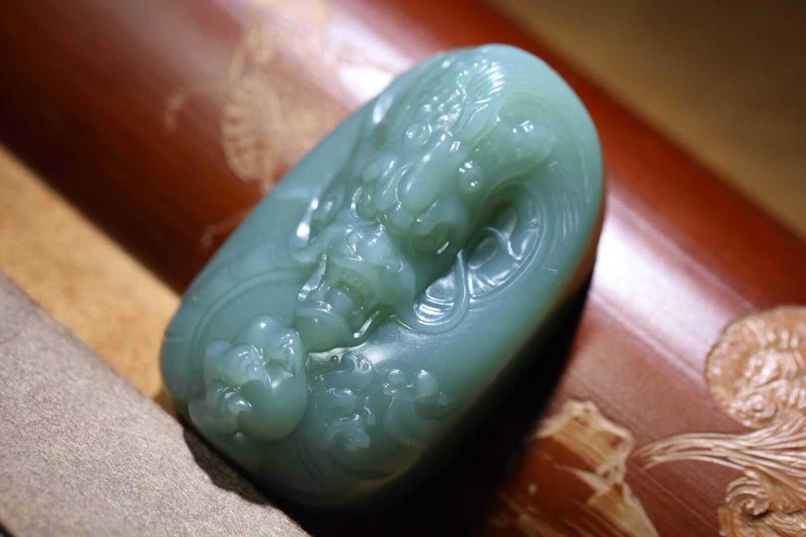 912718 和田玉碧玉龍牌