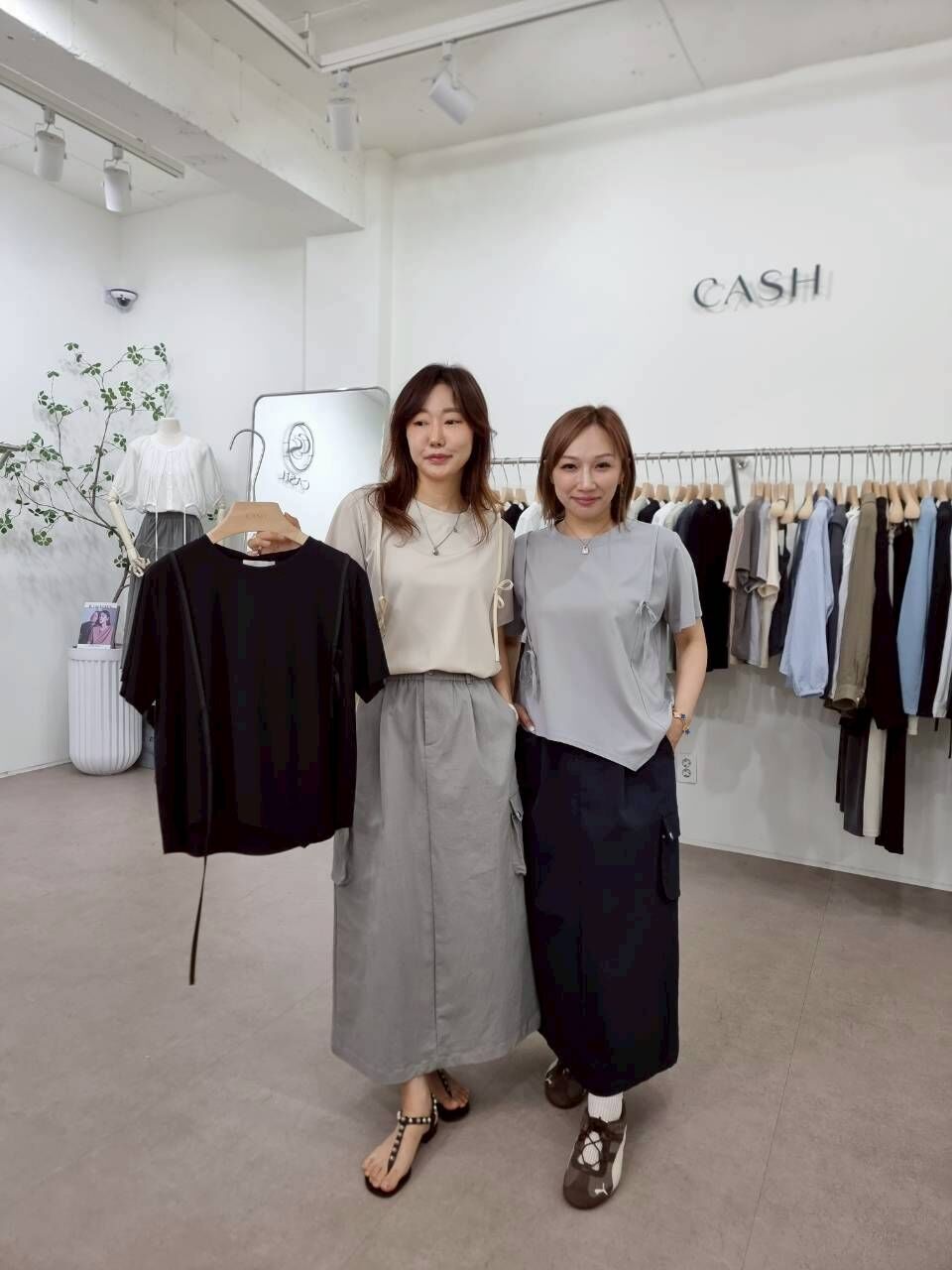 CA5004 不規則拼帶圓領Tee