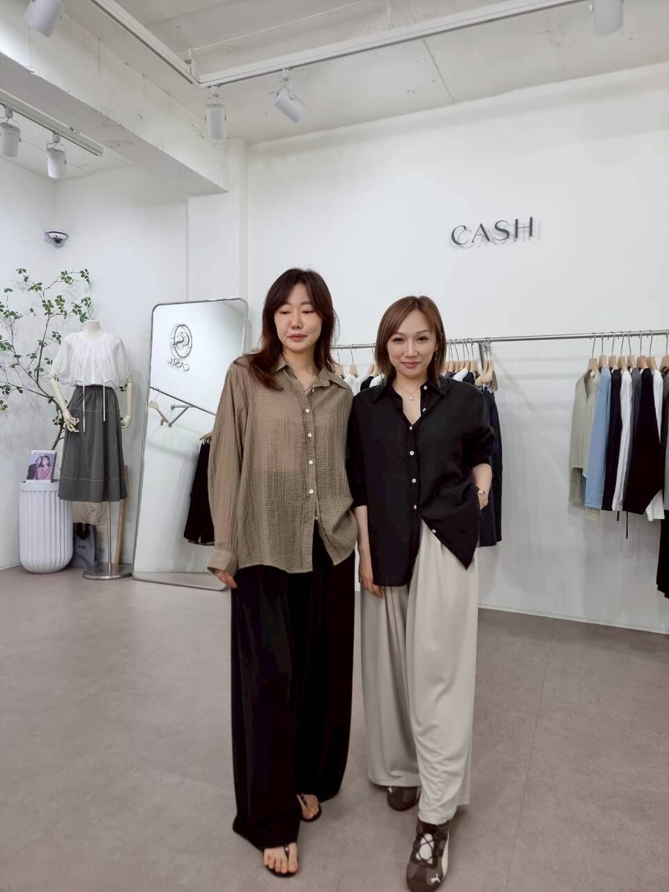 CA5015 Polo領泡泡排扣襯衫