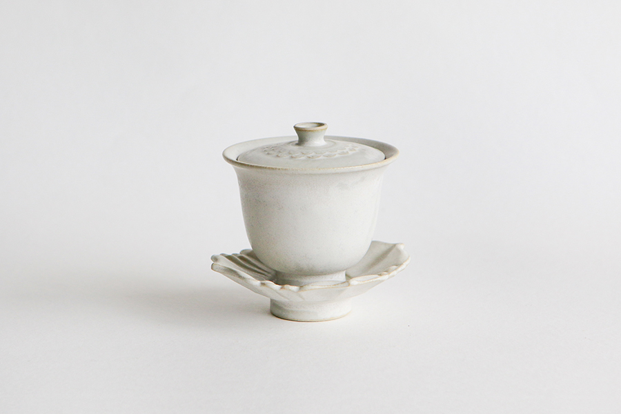 生形由香 - 蓋碗