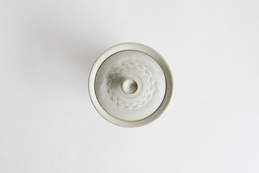 生形由香 - 蓋碗