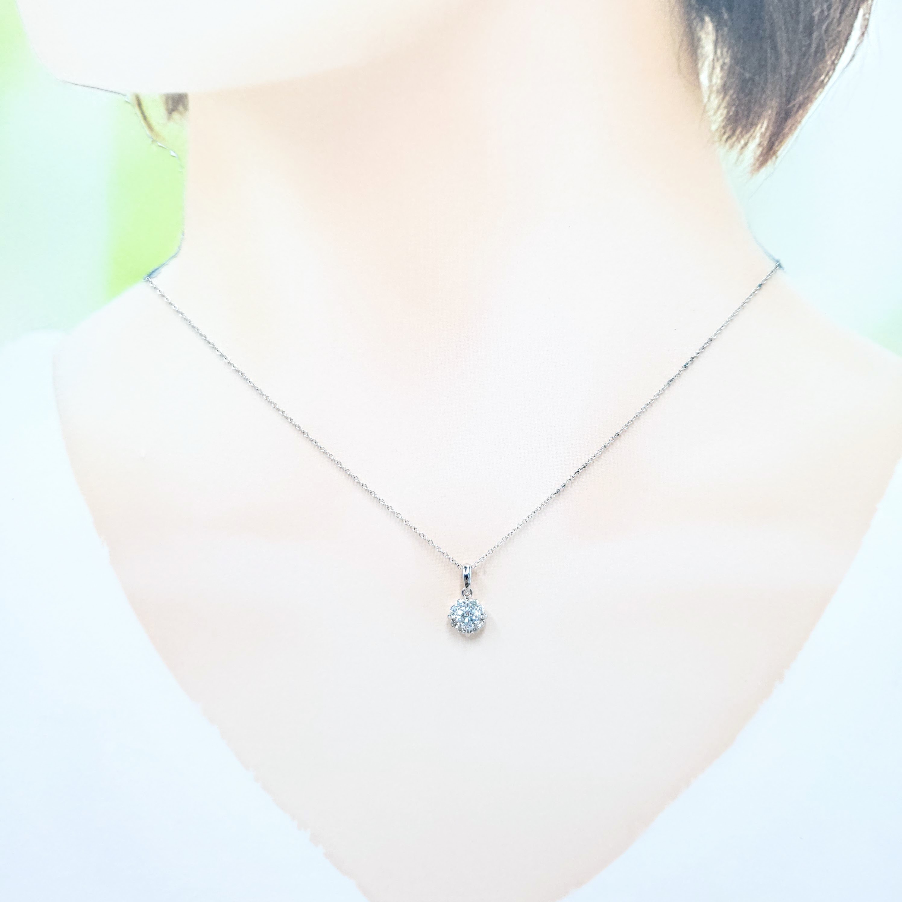 18K White Gold 0.33ct Diamond Pendant