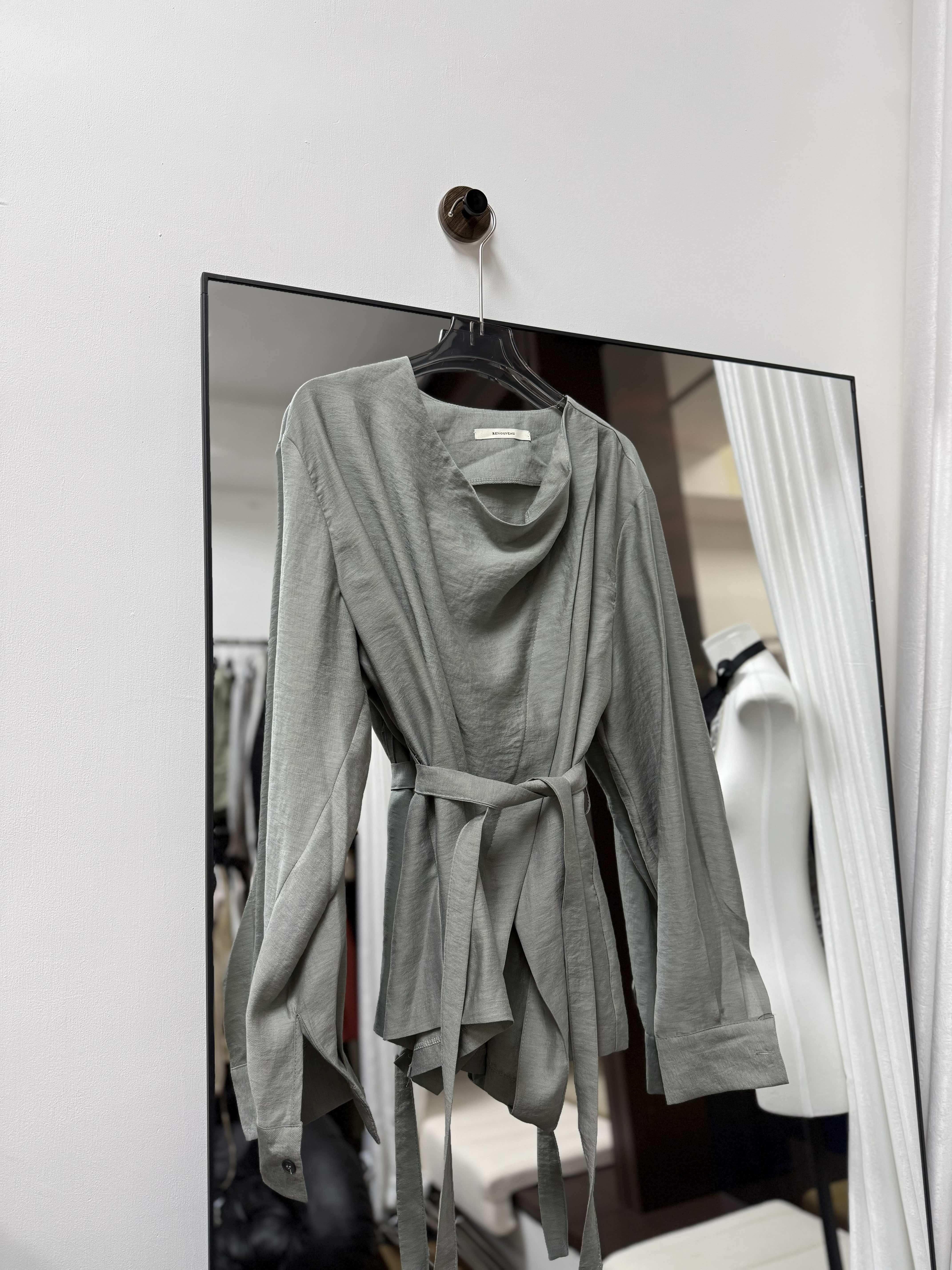 SEP18017 開叉鬆領Blouse