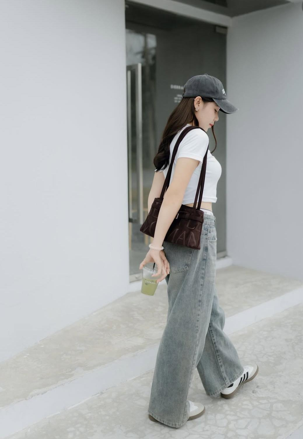 Gentle Woman Suede Ballerina Bag (Dark Brown)