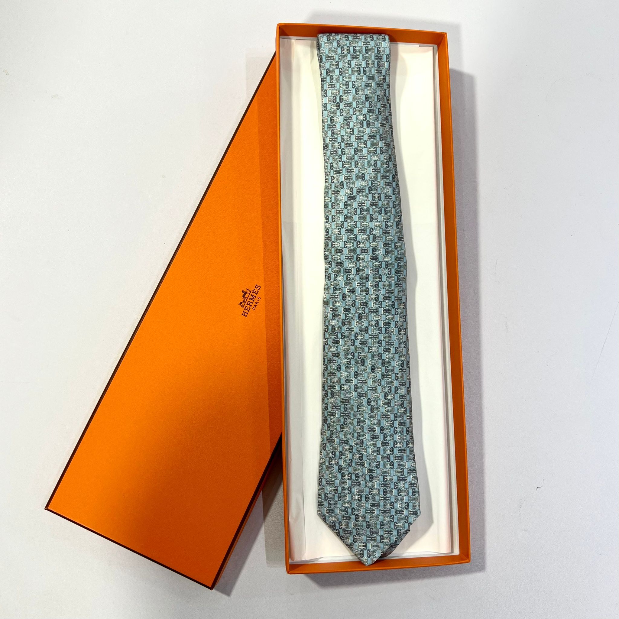 全新HERMES領呔 7CM Ciel / Gris 真絲H006297T 02 Tie 7 Levez l'Ancre tie #BRAND NEW#香榭站正品