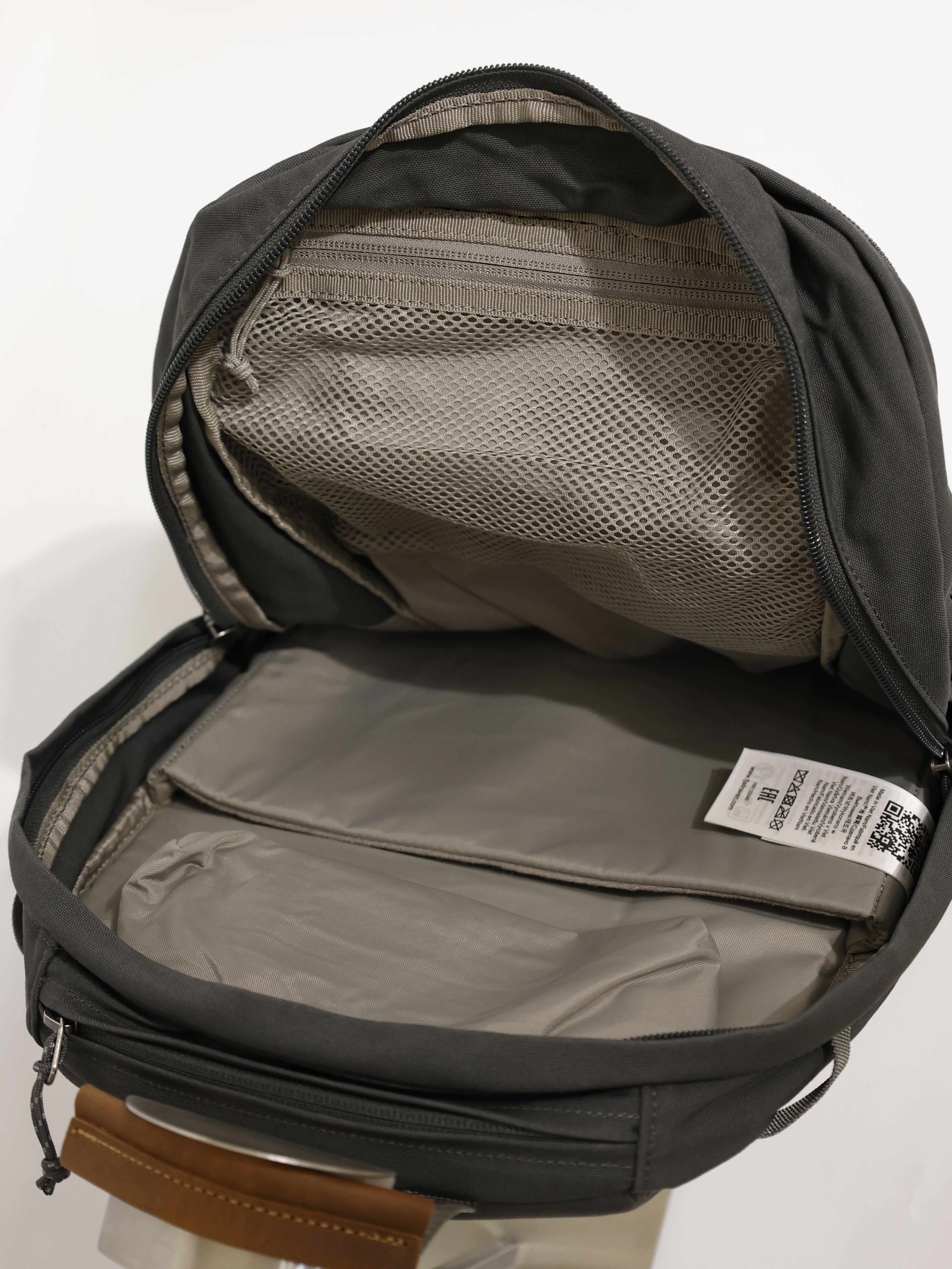 FJALLRAVEN 小狐狸 Raven 20 後背包 筆電包 FR23344