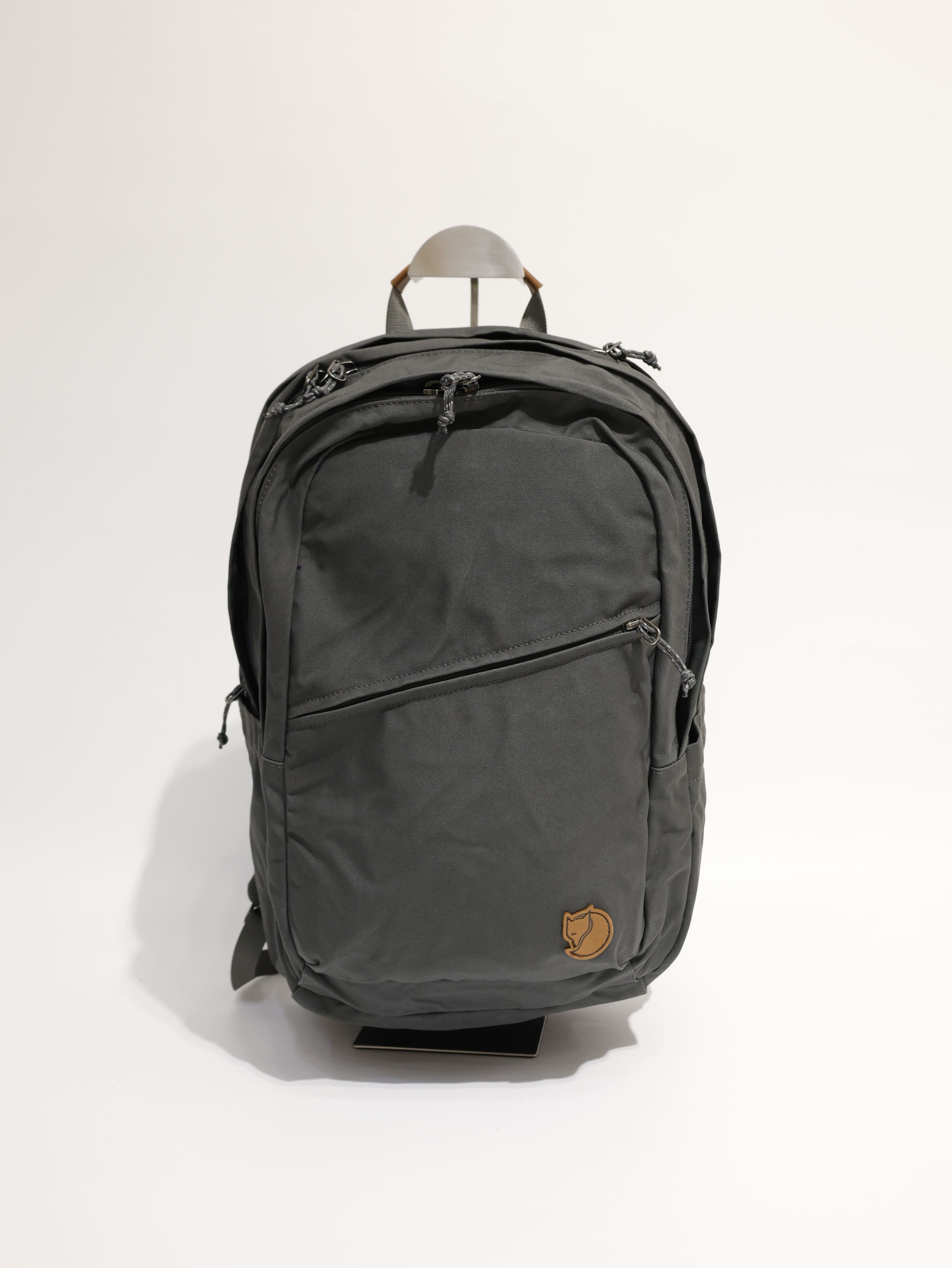 FJALLRAVEN 小狐狸 Raven 28 後背包 筆電包 FR23345