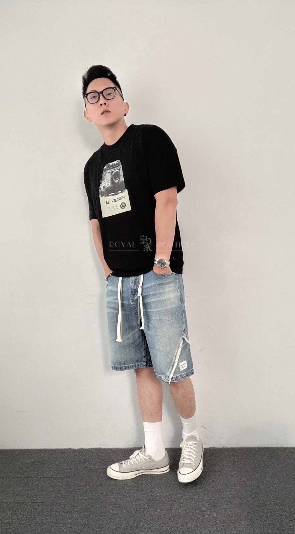 BOSS 胸前悍馬吉普車印刷寬版短T