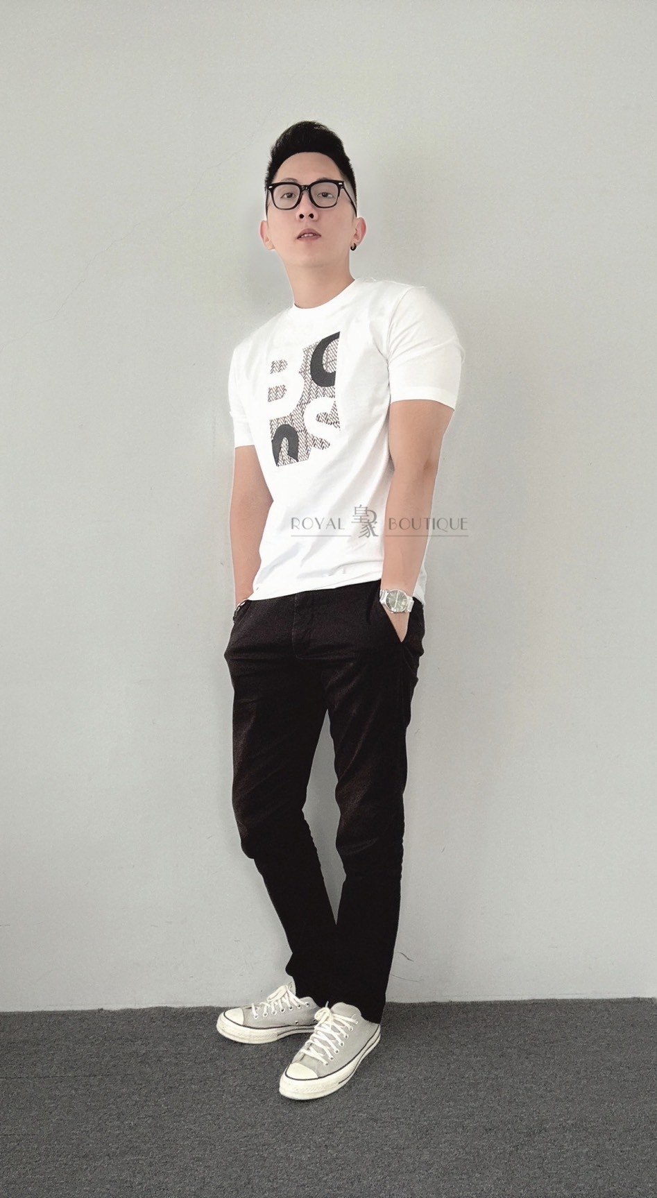 BOSS 胸前千鳥格英字LOGO刺繡短T