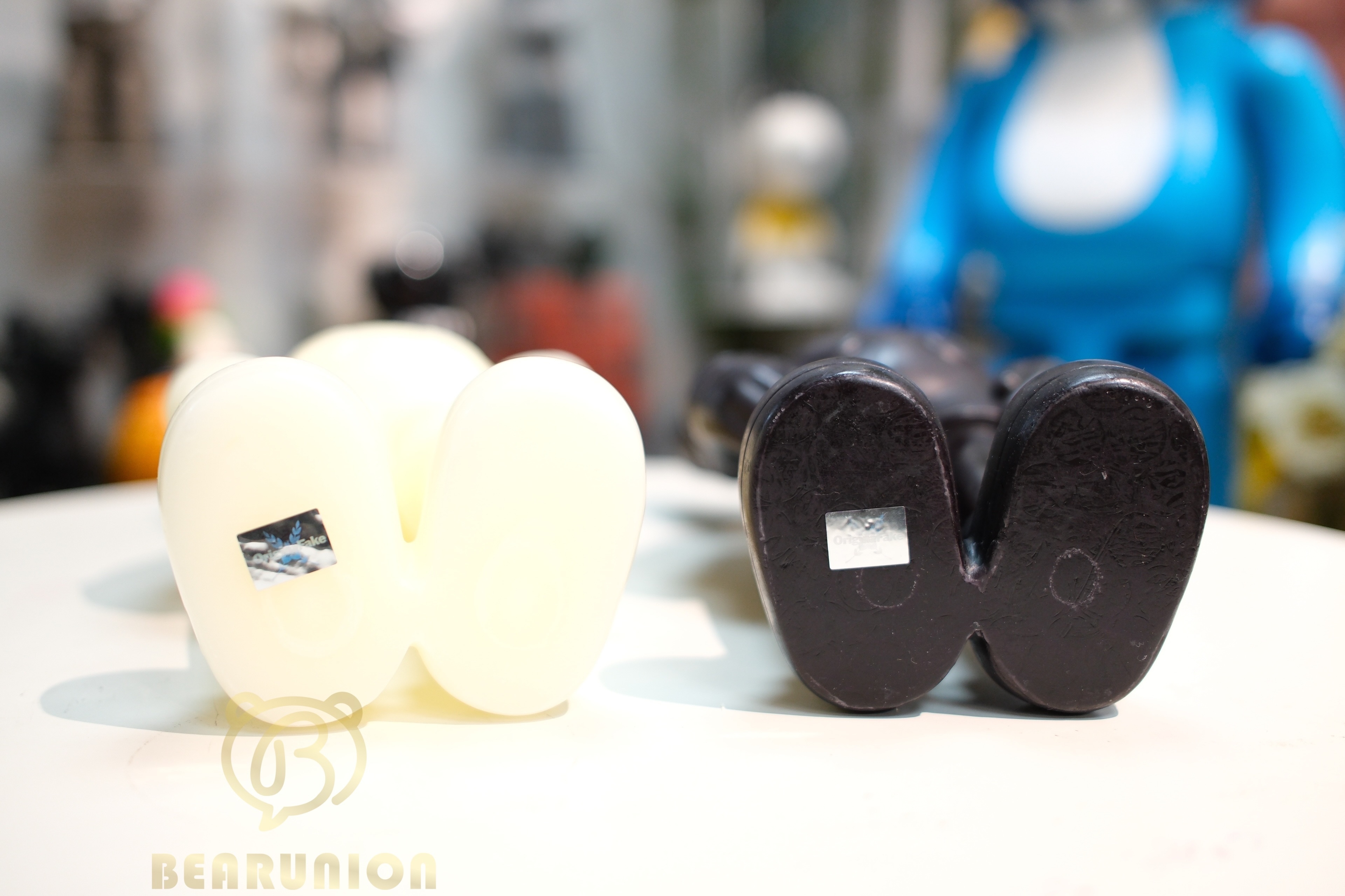 🥇現貨🥇OriginalFake KAWS Companion Candle 2012