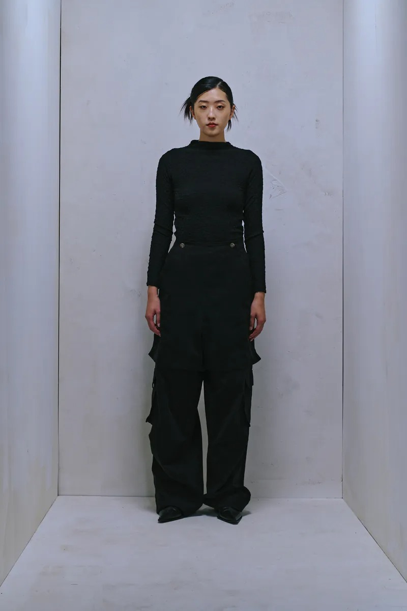 Enclave｜Twill Wide-Leg “Roo-Bag” Cargo Pants (Black)