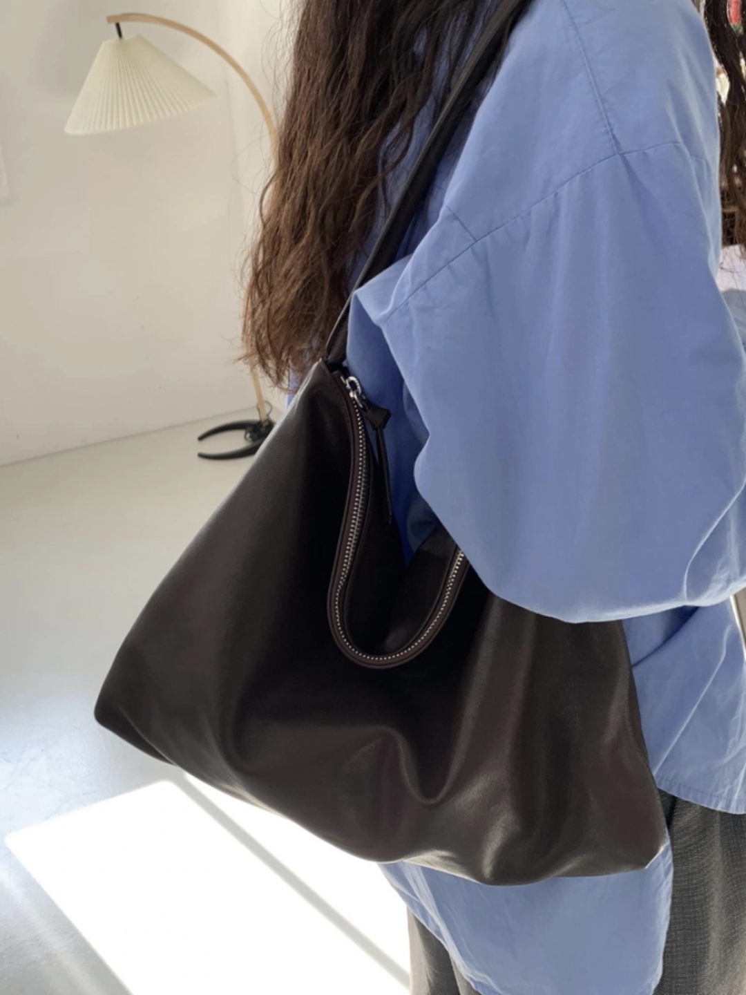 【 4/19收單 】｜Bucks & Leather Momo M 大容量托特包包