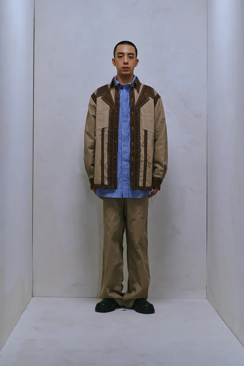 Enclave｜Patched “Raw-Cut” Shirt Jacket (Khaki)