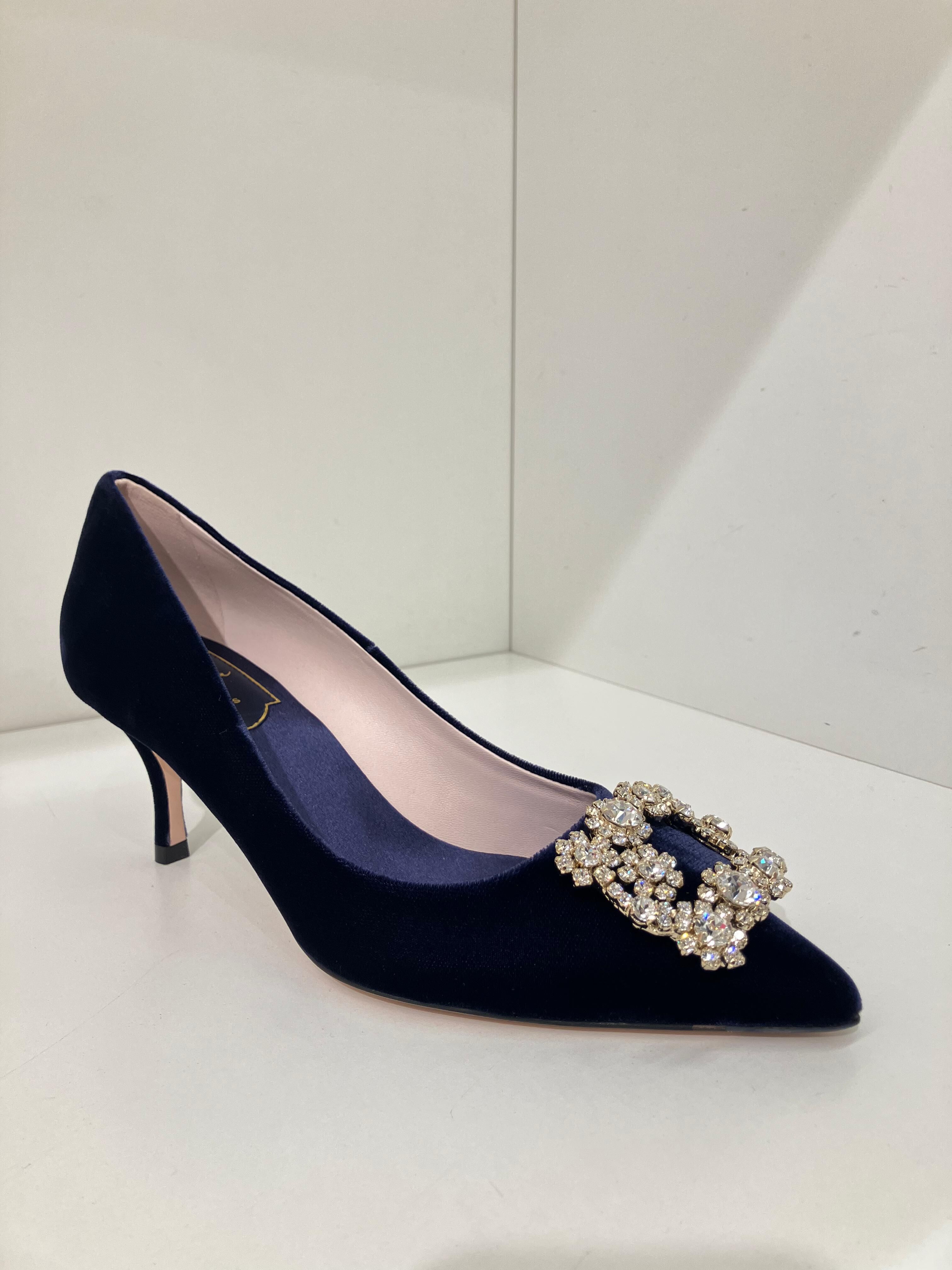 Roger Vivier RV flower velvet strass Heels black