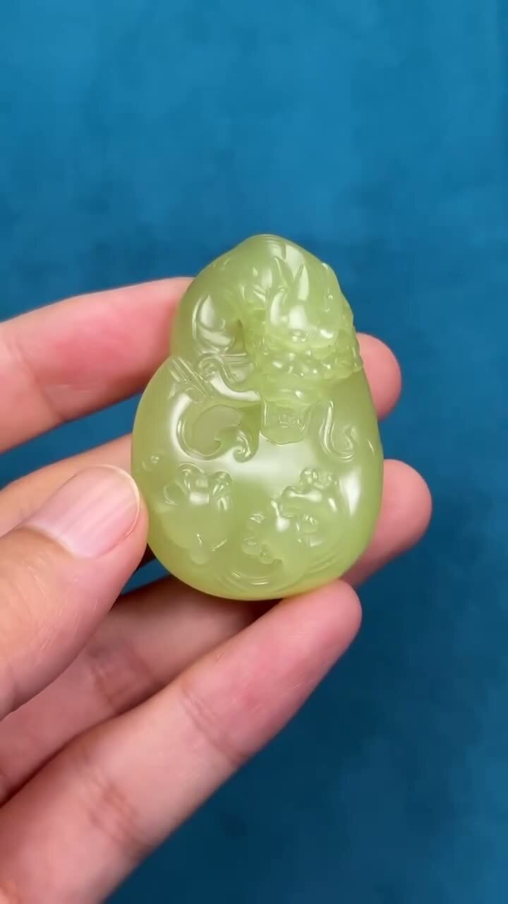 和田玉黃口料神龍護主,天然和田玉軟玉
