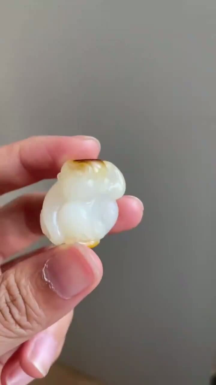 和田玉獨籽小猴子,天然和田玉軟玉