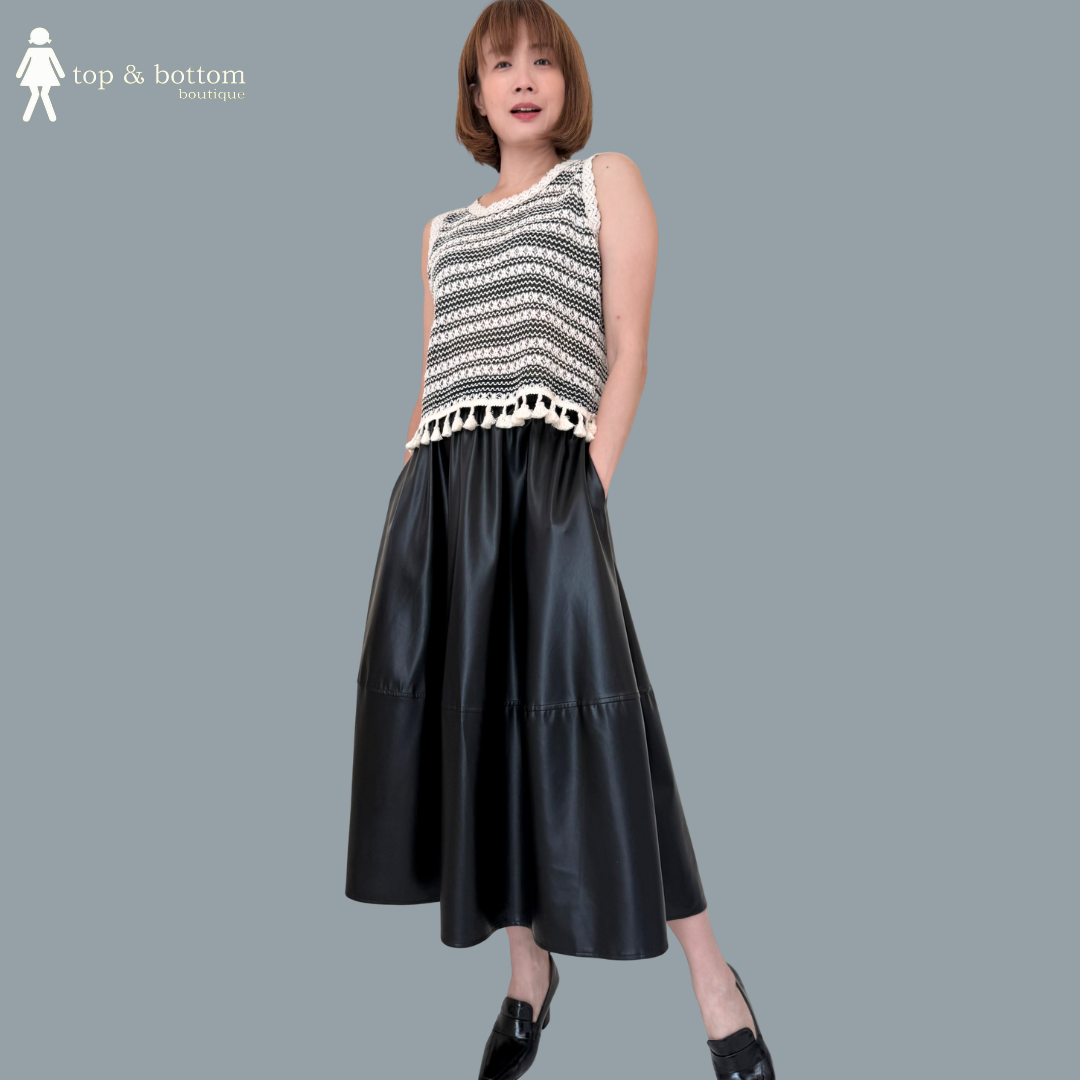 SLEEVELESS CROCHET STRIPED BLOUSE WITH TASSEL HEM