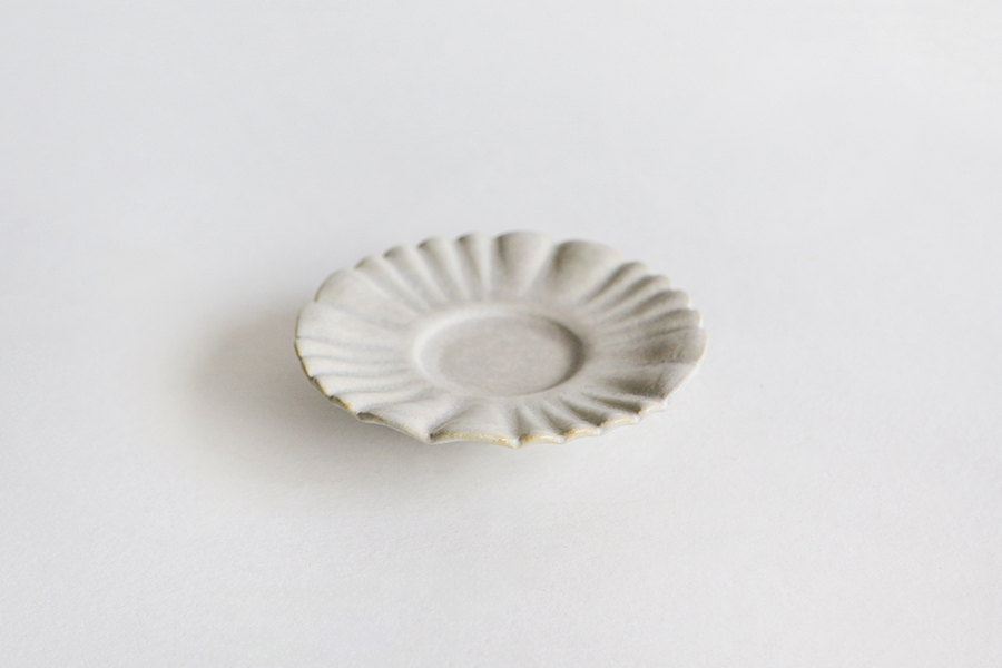 生形由香 - 茶托(稜花)