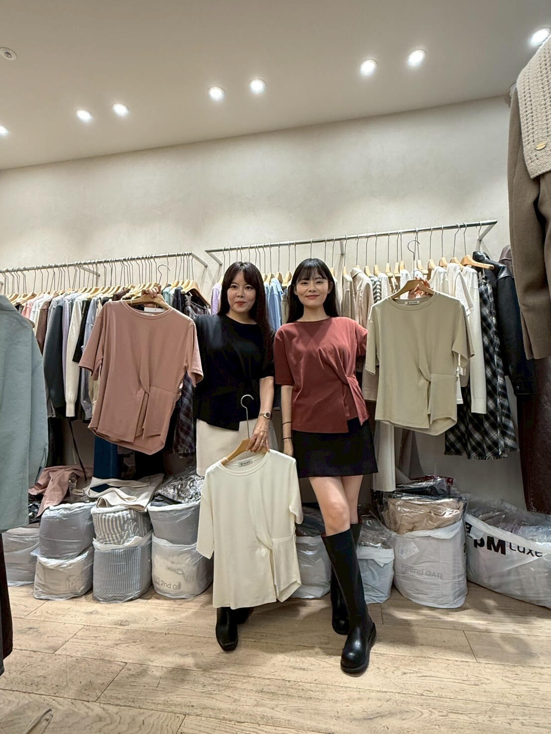 SG5017 腰側抓皺圓領上衣