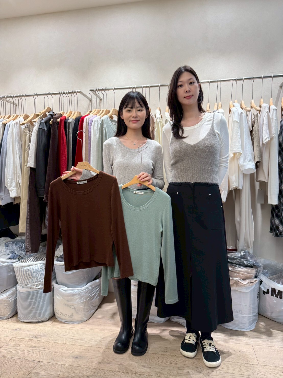 SG5009 羊毛天絲U領長袖上衣